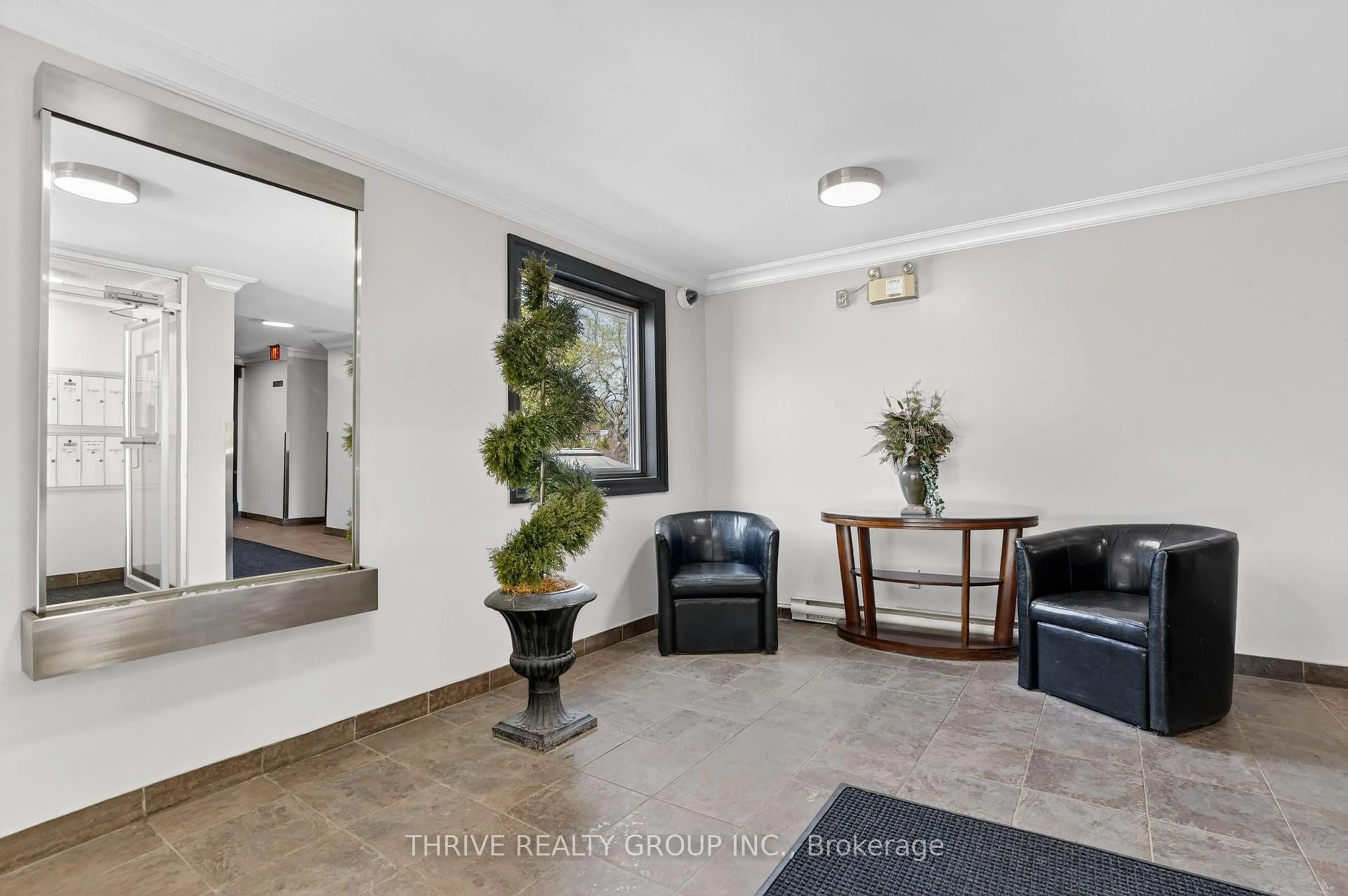 Unknown for 570 William St #603, London East Ontario N6B 3E9