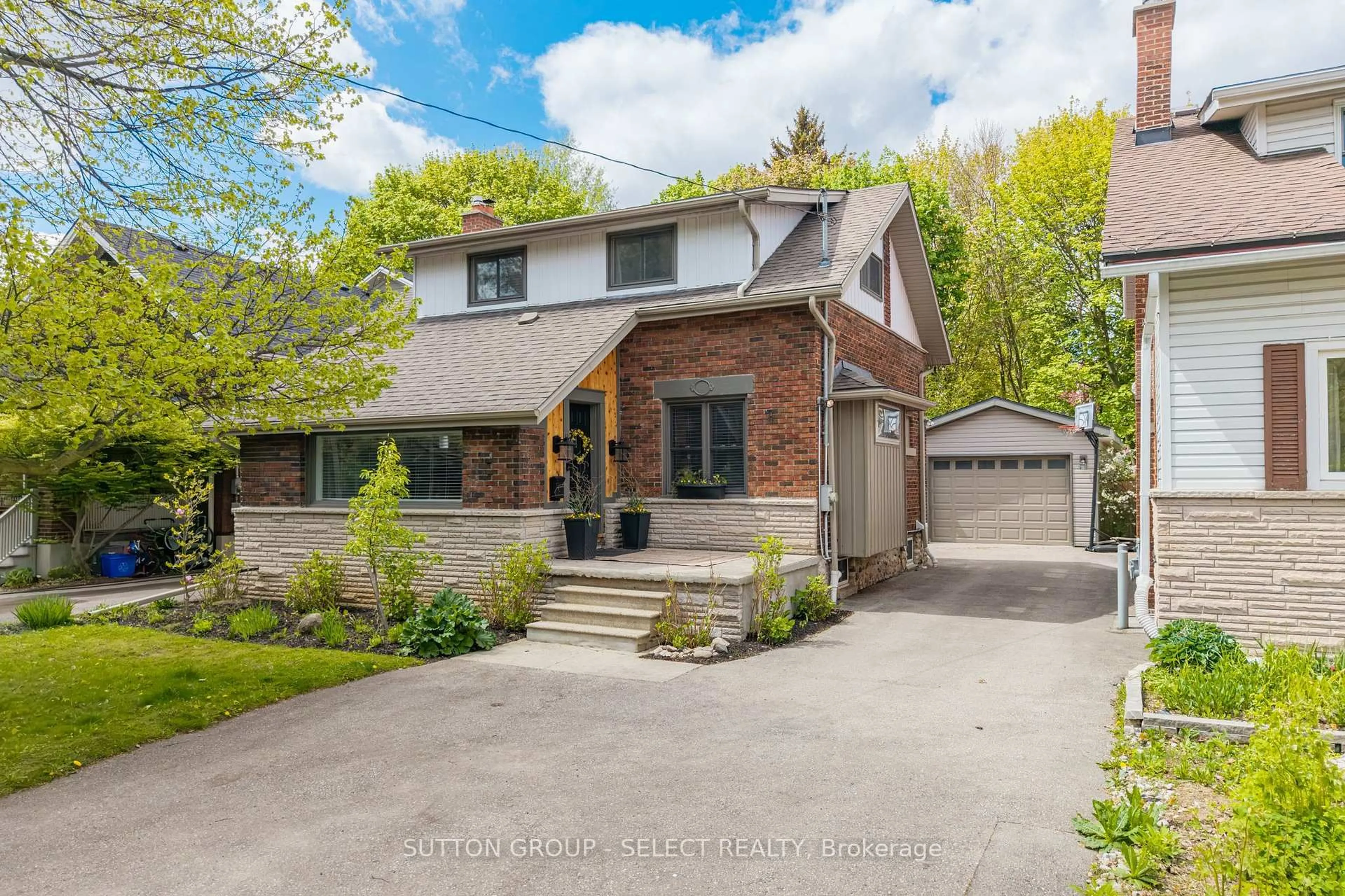 Home with brick exterior material, street for 442 Victoria St, London East Ontario N5Y 4A9
