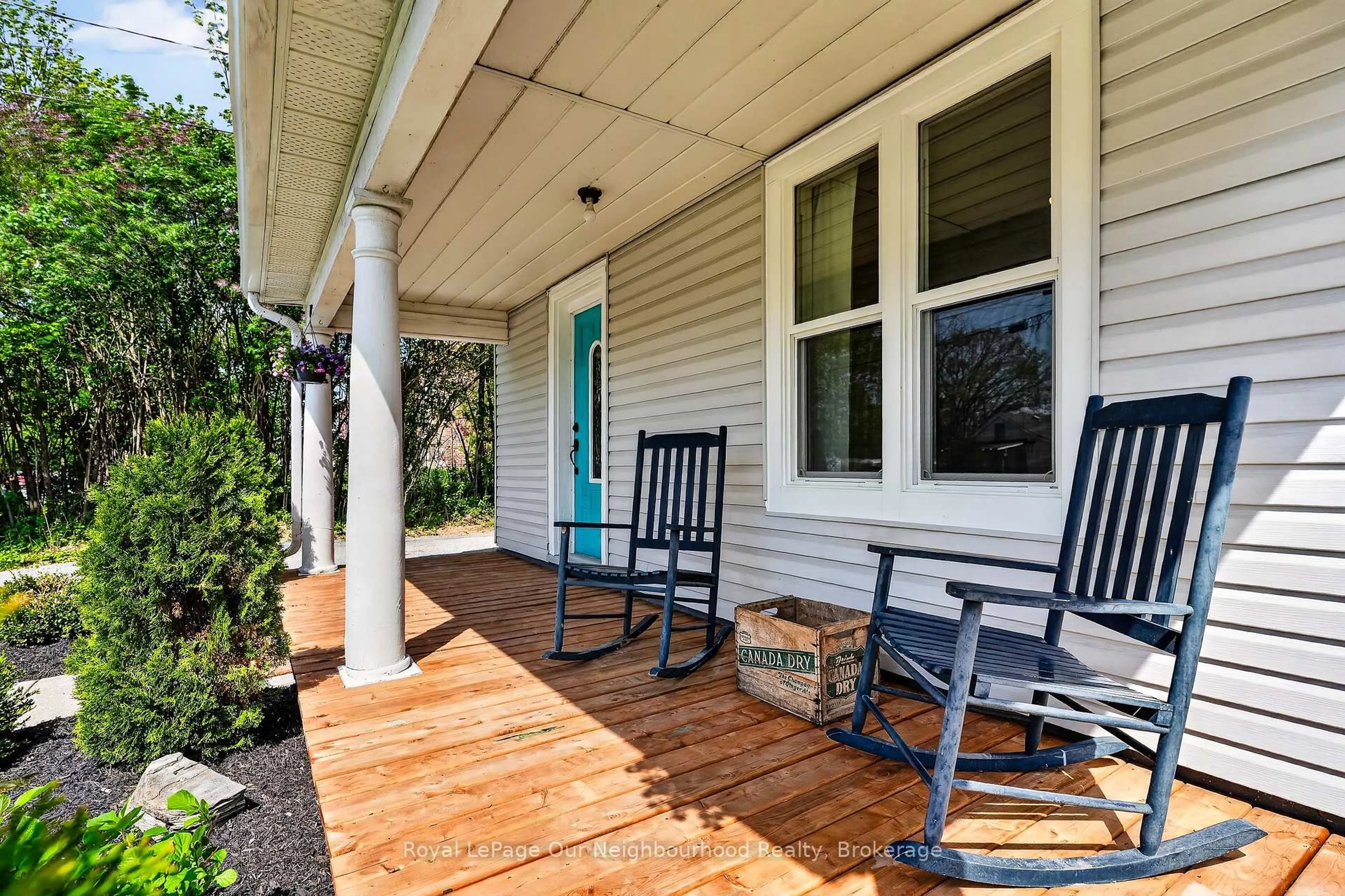 Patio, street for 69 Queen St, Asphodel-Norwood Ontario K0L 2V0