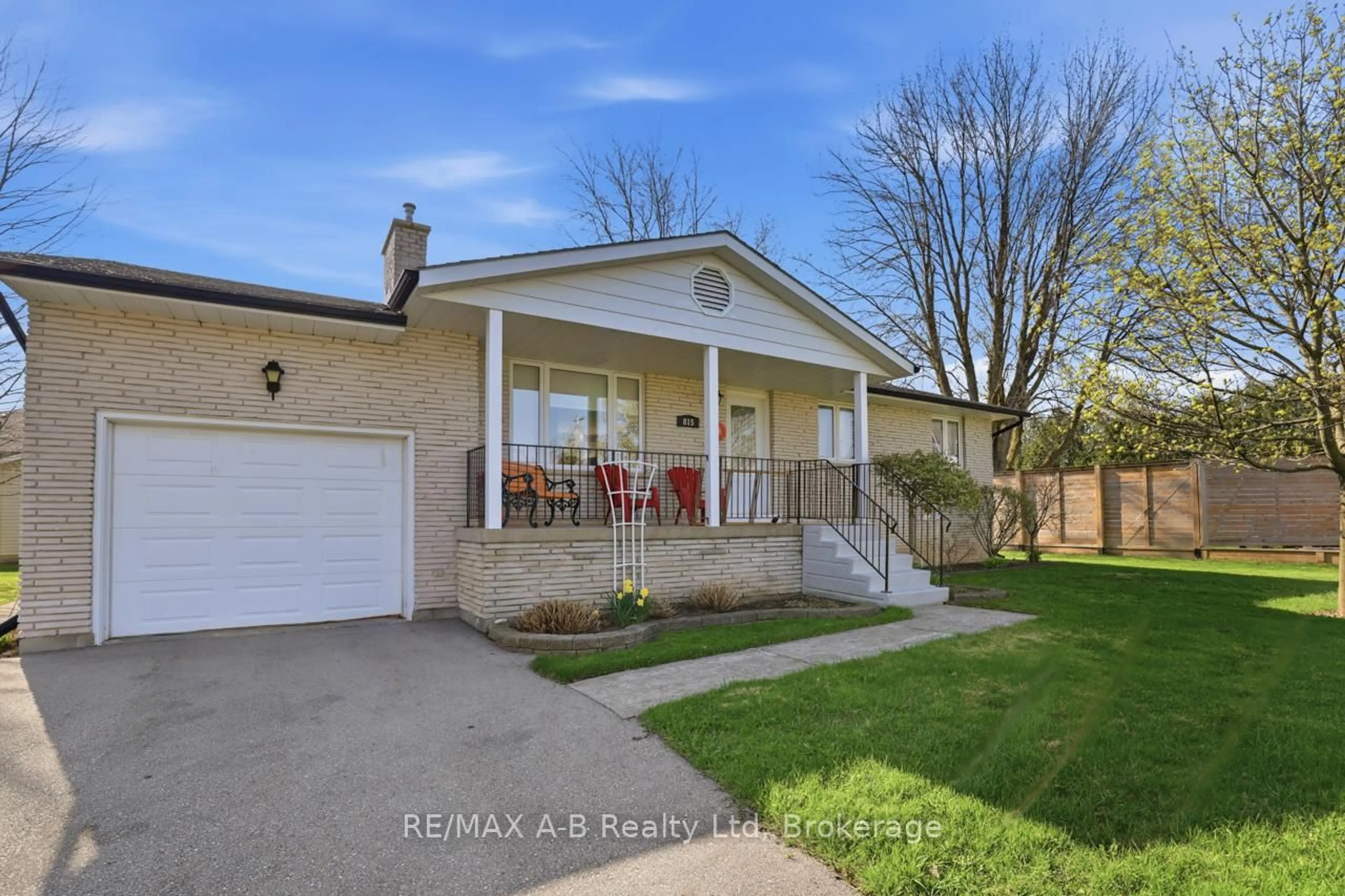 Unknown for 815 O'Loane Ave, Stratford Ontario N5A 6S6
