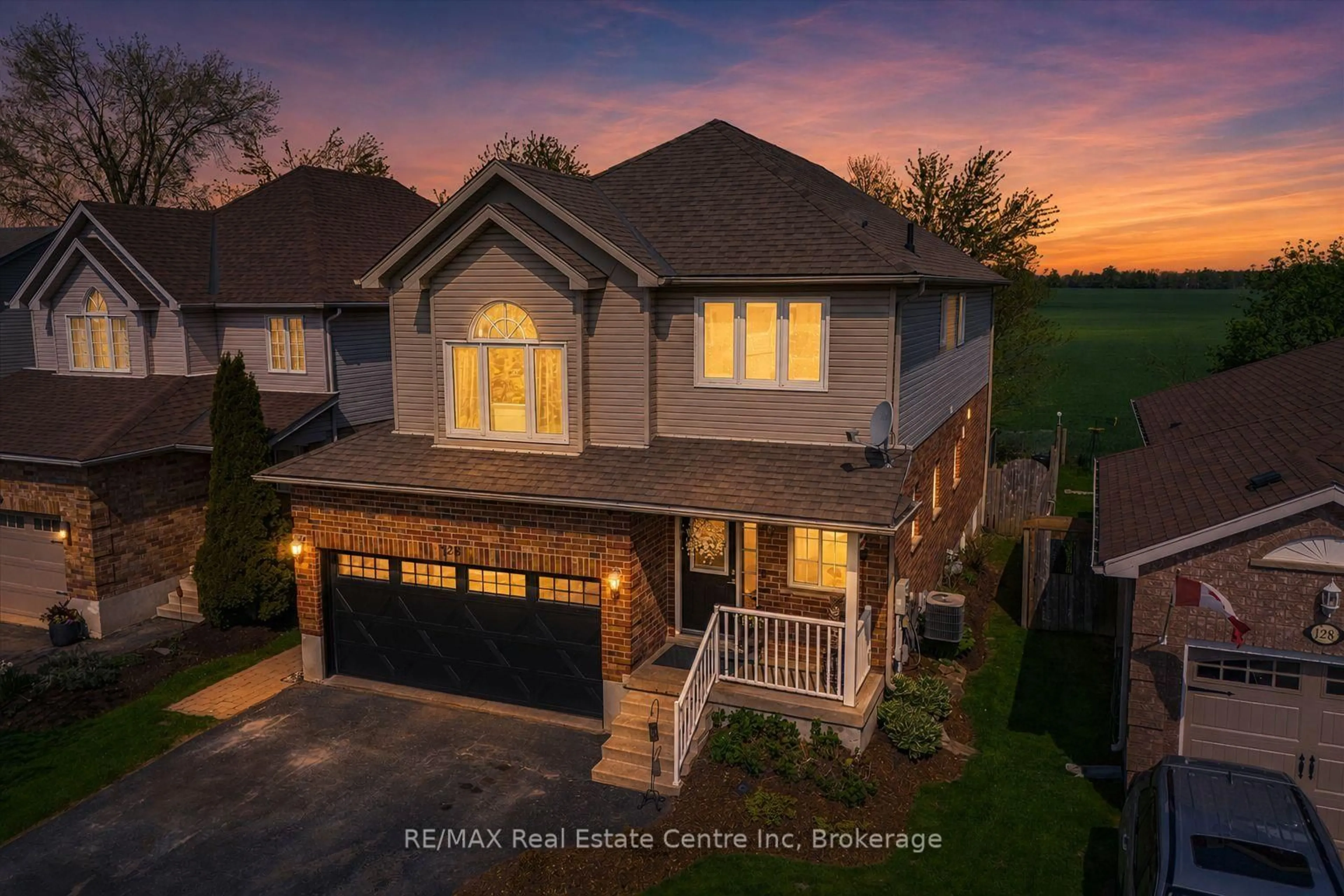 A pic from outside/outdoor area/front of a property/back of a property/a pic from drone, street for 124 GIBBONS Dr, Centre Wellington Ontario N1M 3W2