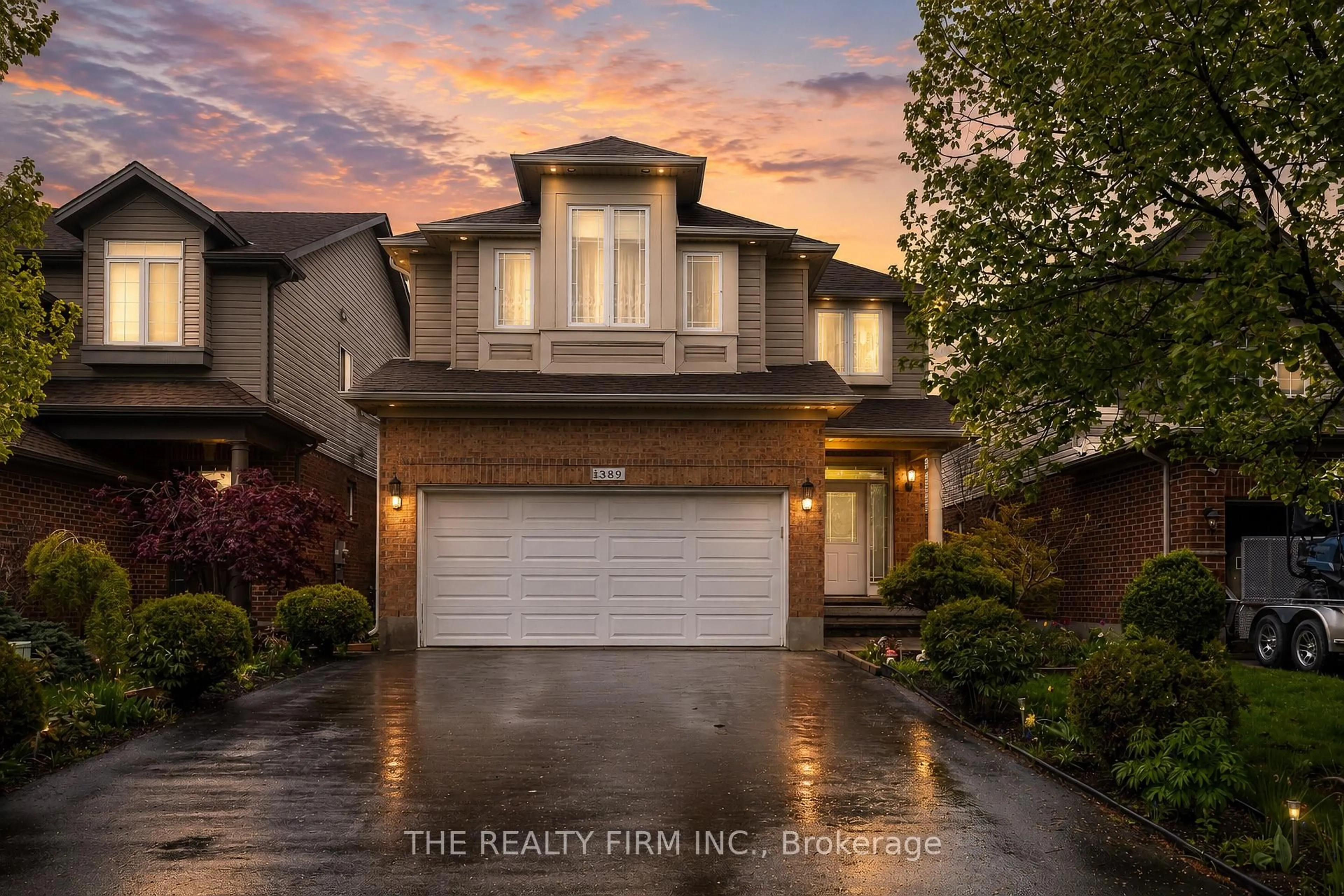 Home with vinyl exterior material, street for 1389 Pleasantview Dr, London North Ontario N5X 4P8