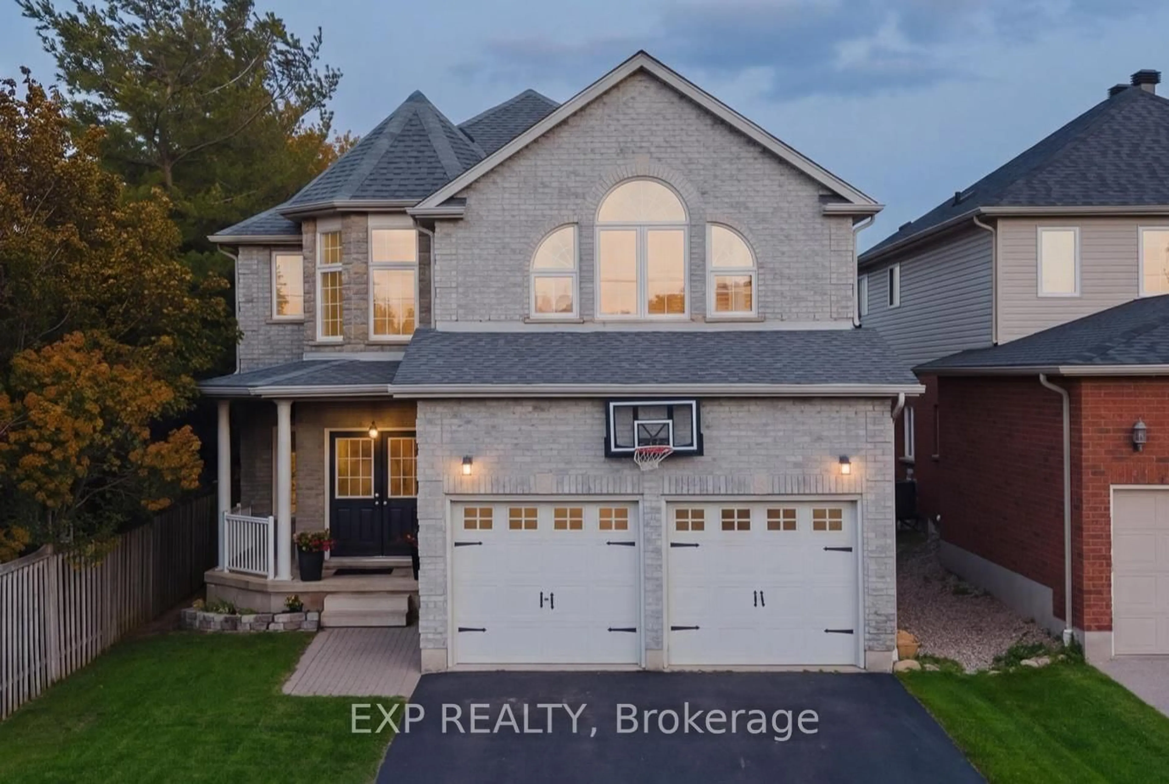 Home with brick exterior material, street for 606 Doon Dr, Kitchener Ontario N2P 2X4