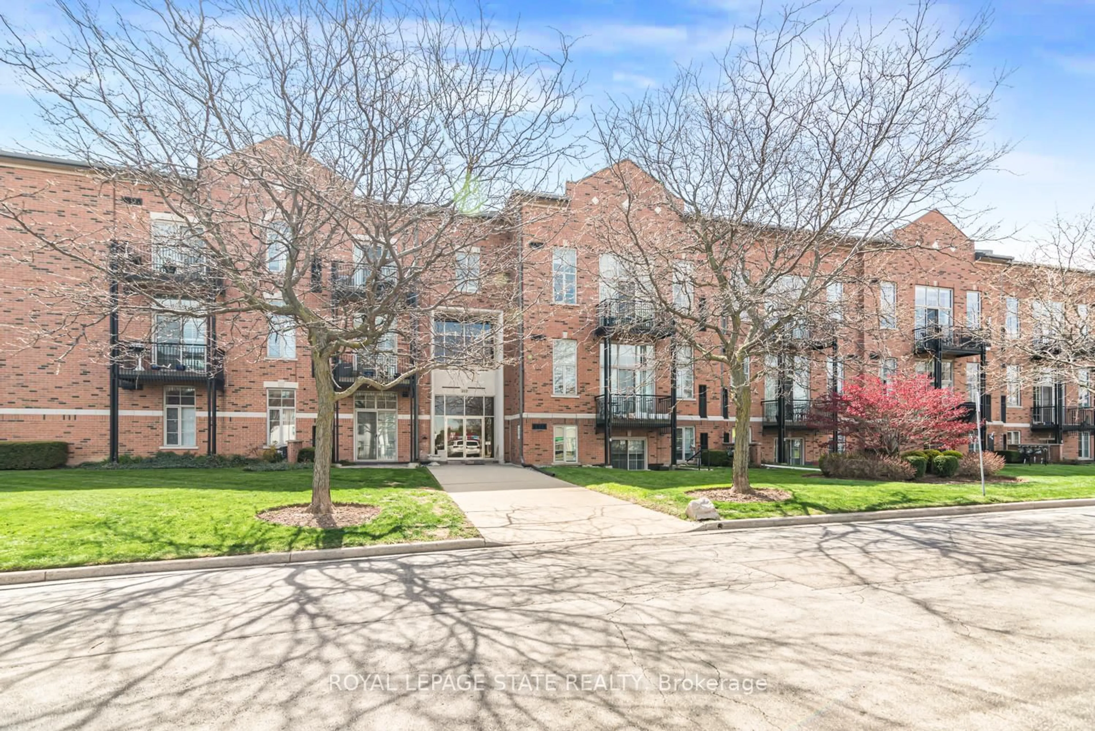 Unknown for 262 Dundas St #311, Hamilton Ontario L9B 1A9