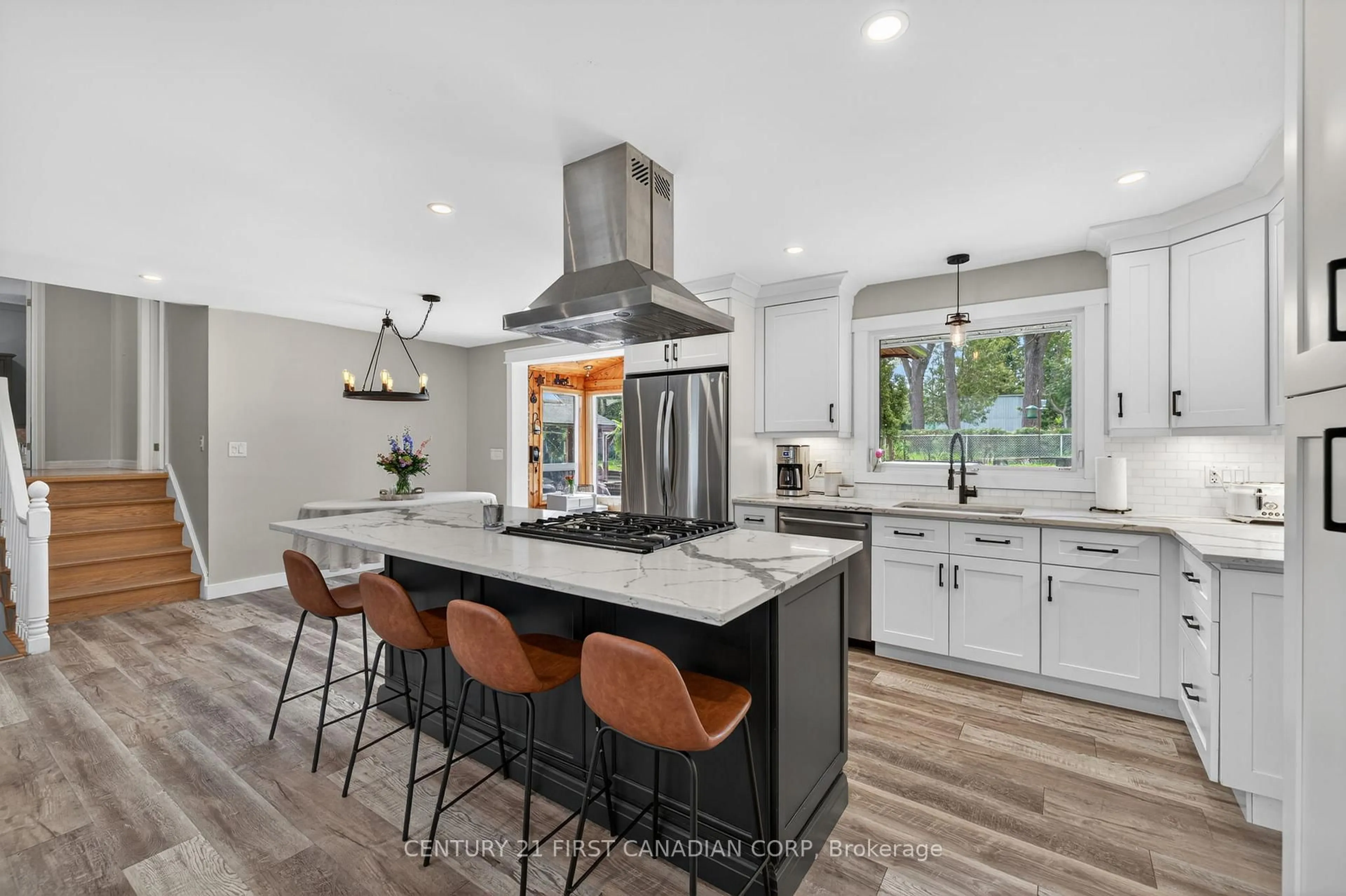 Open concept kitchen, ceramic/tile floor for 10383 Ilderton Rd, Middlesex Centre Ontario N0M 2A0