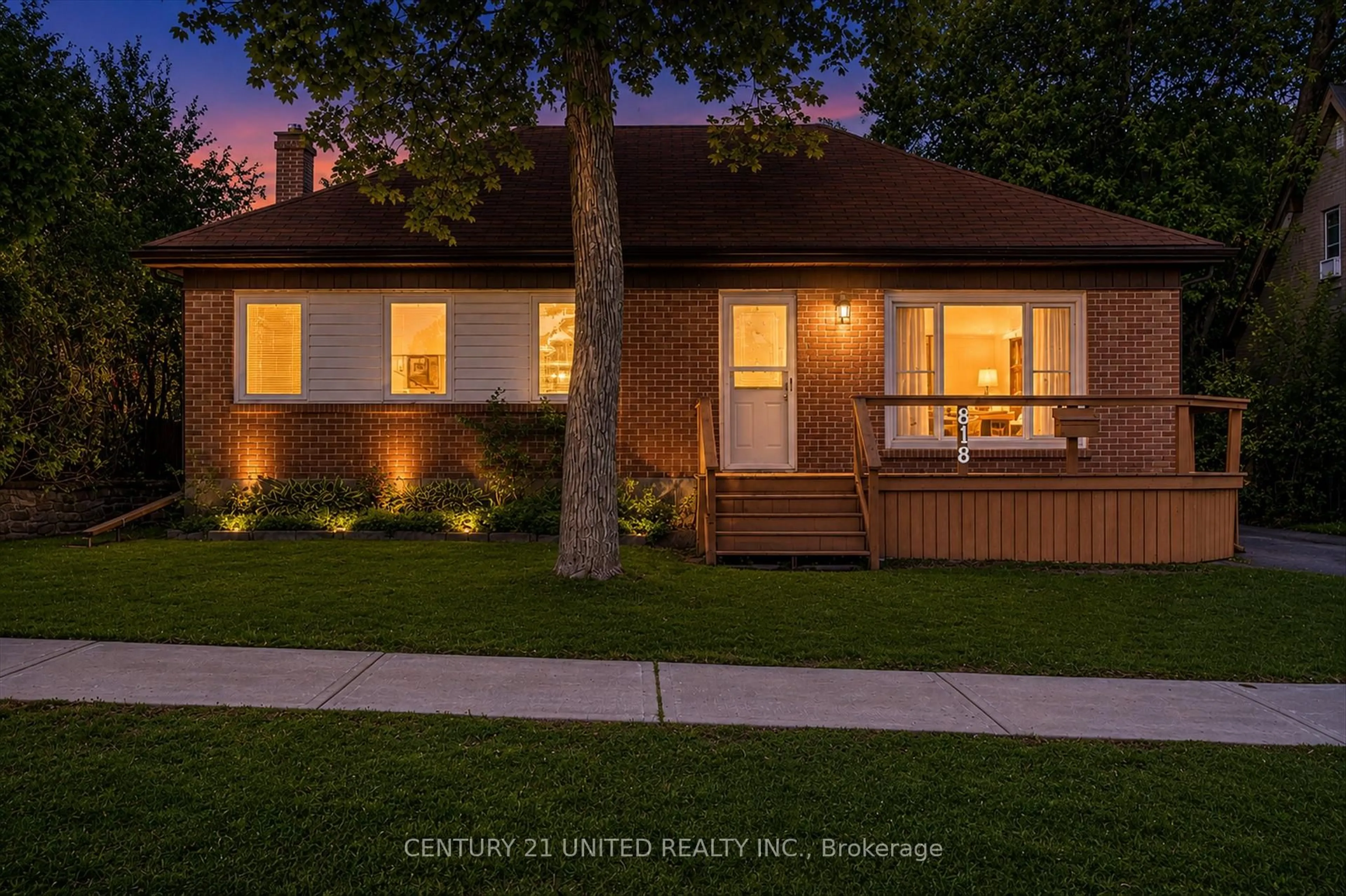 Home with brick exterior material, street for 818 Rishor Cres, Peterborough Ontario K9H 5C7