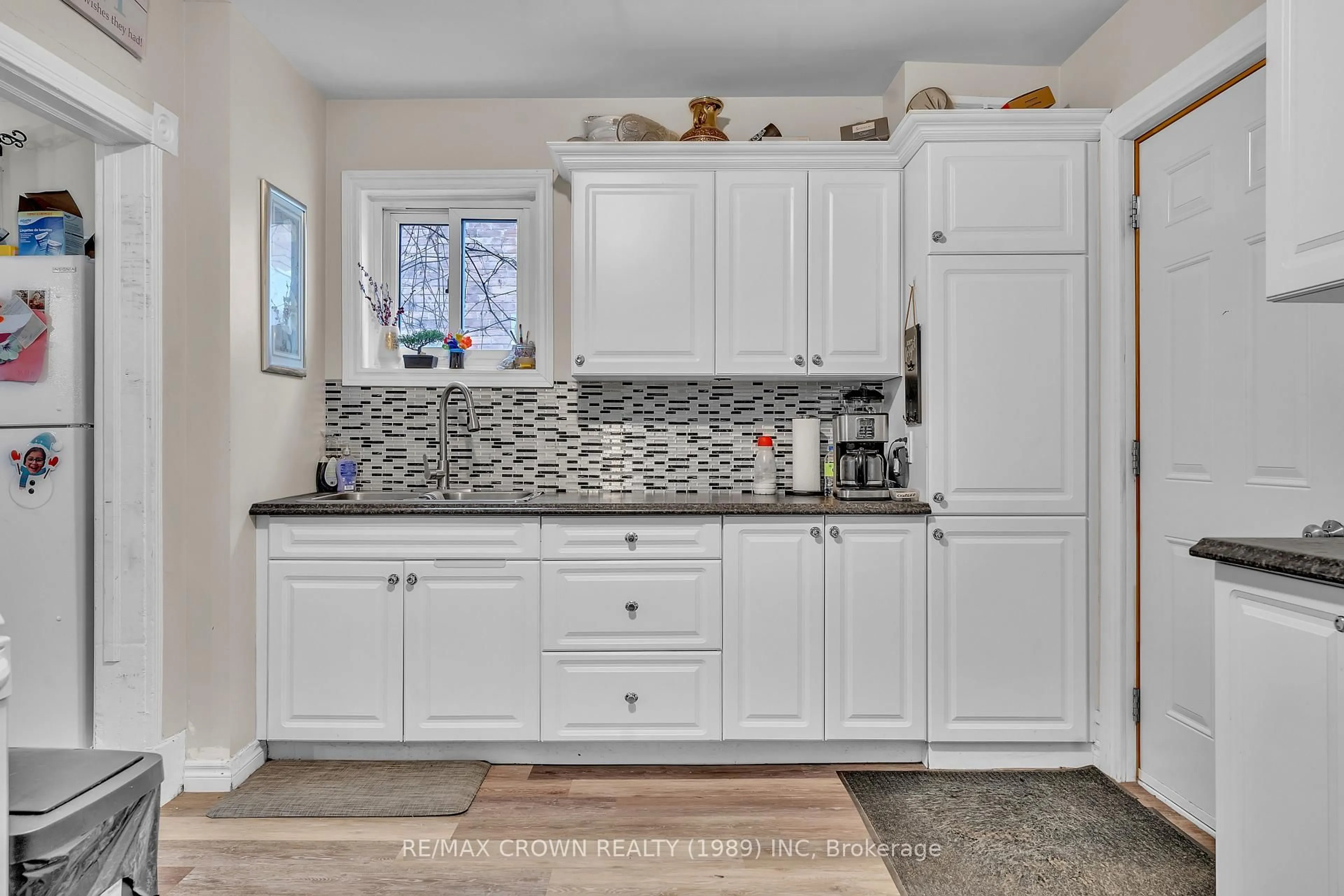Open concept kitchen, ceramic/tile floor for 186 Church St, West Nipissing Ontario P2B 1H5
