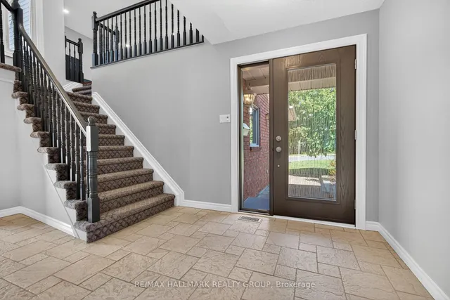 1354 Gaultois Ave, Ottawa 3
