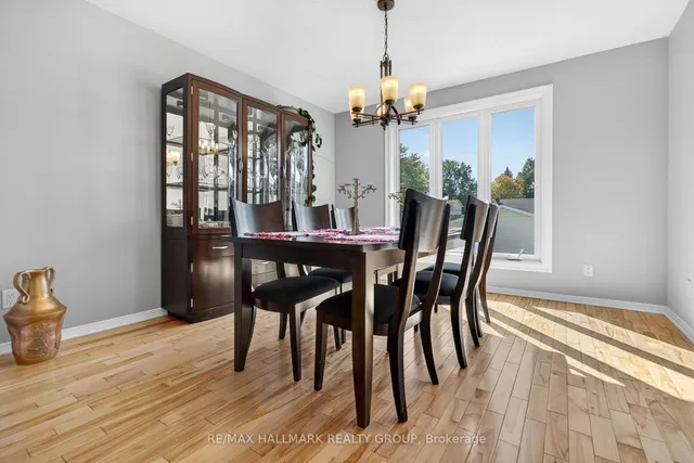 1354 Gaultois Ave, Ottawa 5