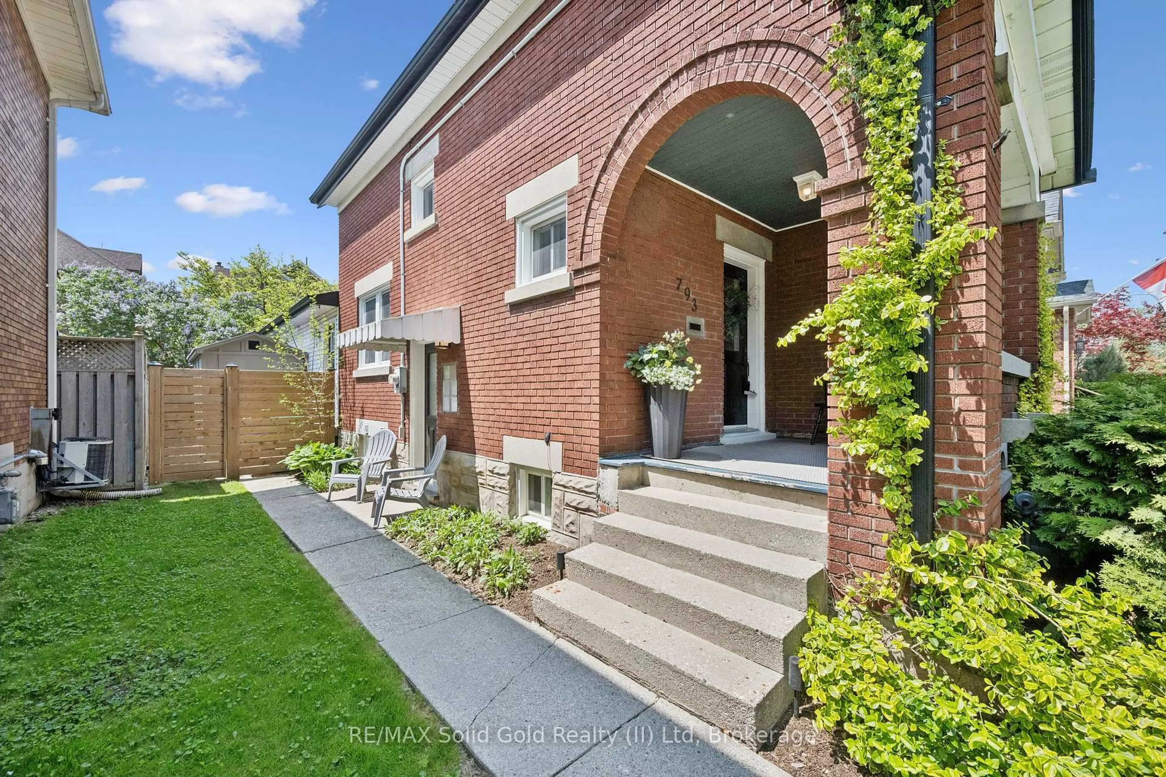 Home with brick exterior material, street for 793 Belmont Ave, Kitchener Ontario N2M 1P5