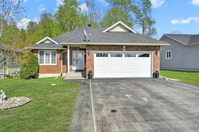 1079 Shearer Dr, Brockville 2