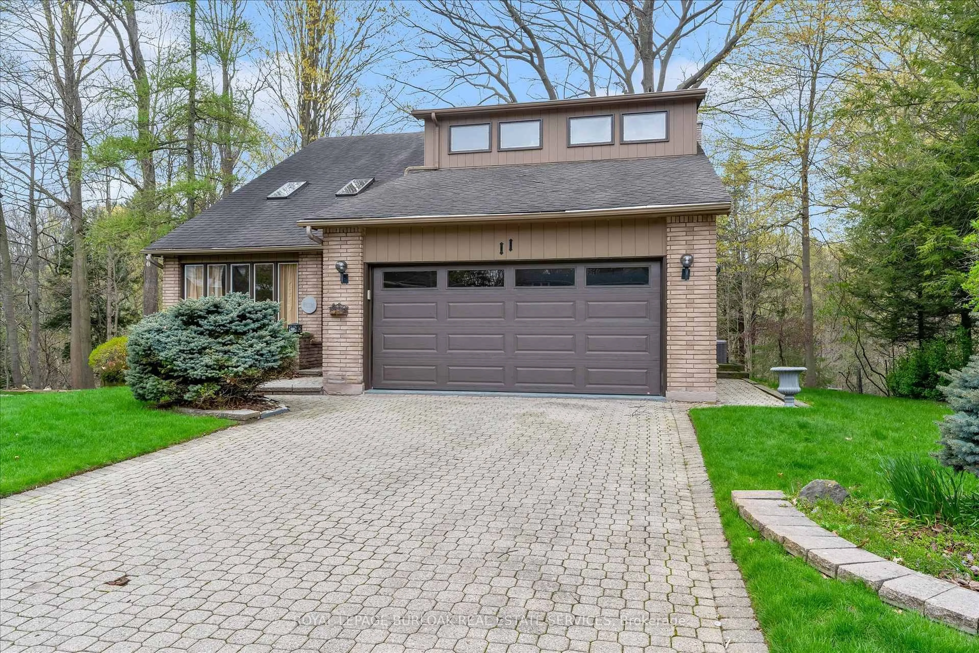 Home with brick exterior material, street for 11 Crawford Crt, Hamilton Ontario L9H 6G2