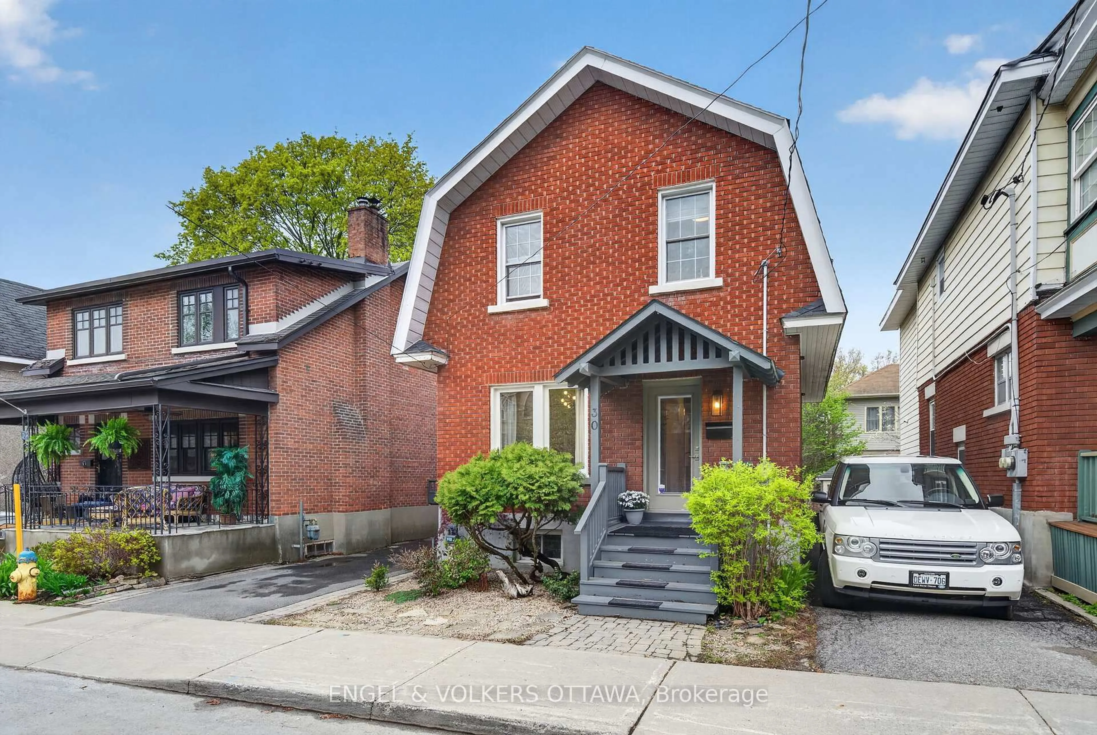 Home with brick exterior material, street for 30 Roslyn Ave, Ottawa Ontario K1S 4W3