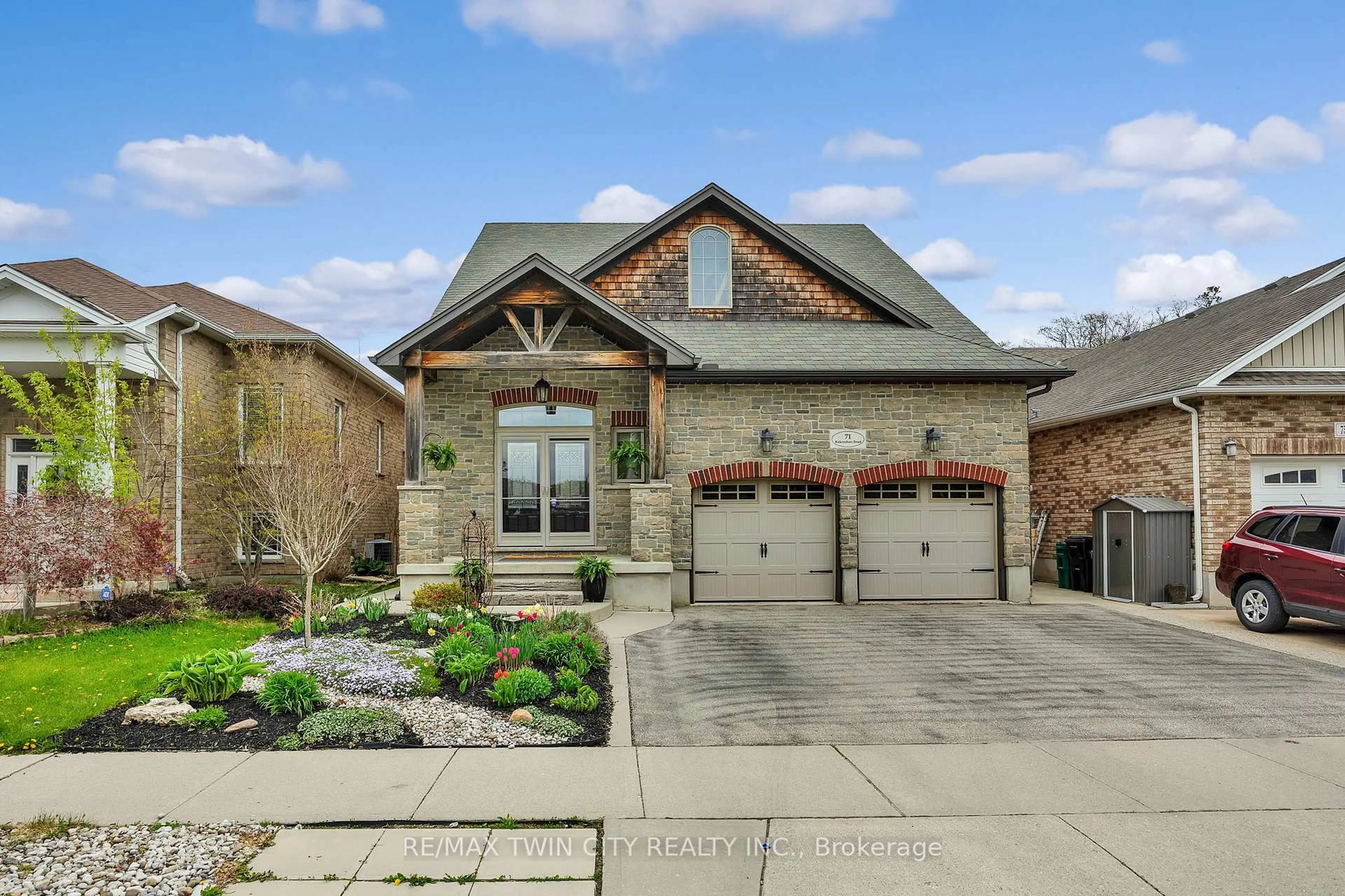 Home with brick exterior material, street for 71 Birkinshaw Rd, Cambridge Ontario N1P 0A7