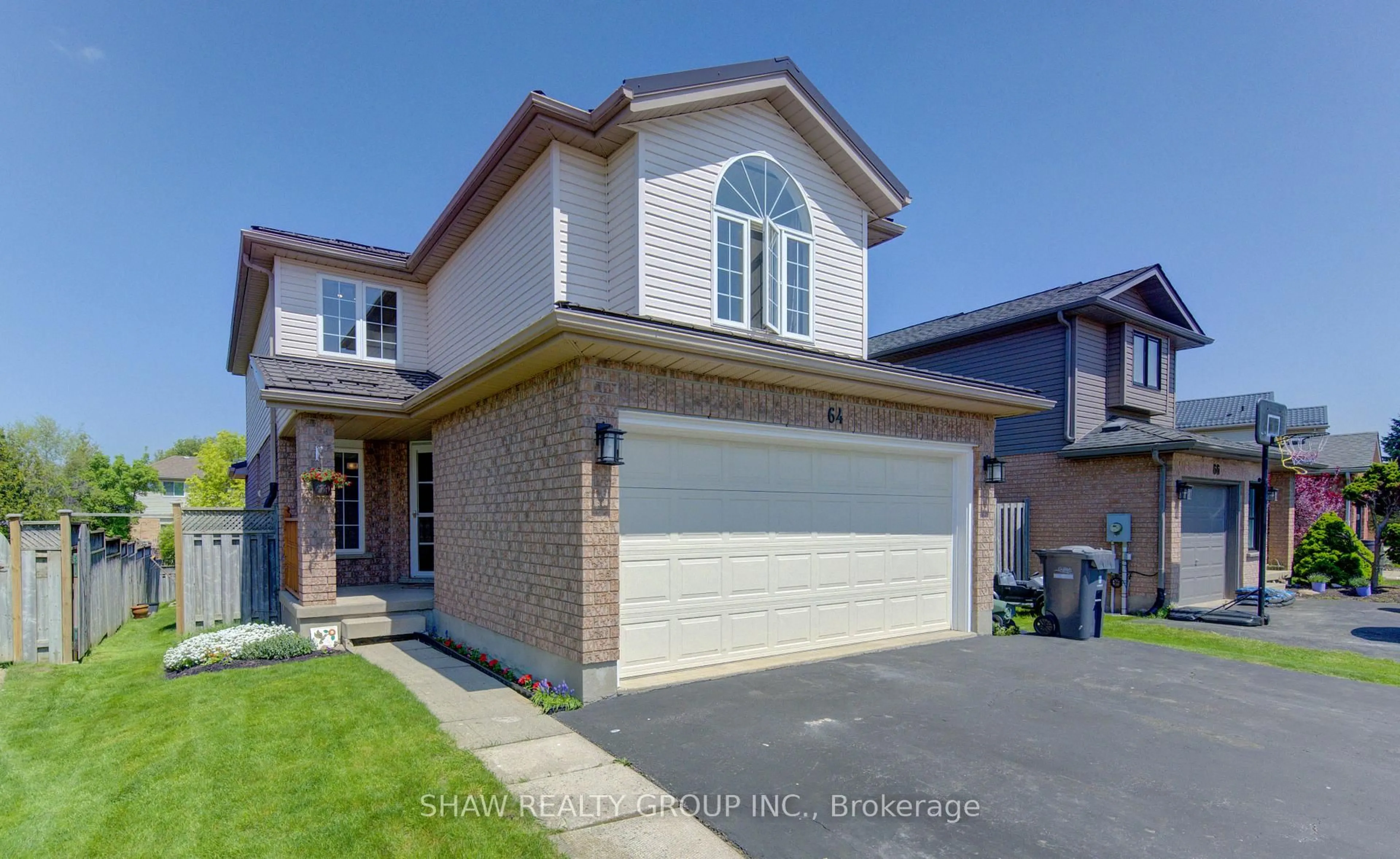 A pic from outside/outdoor area/front of a property/back of a property/a pic from drone, street for 64 Deerpath Dr, Guelph Ontario N1K 1V1