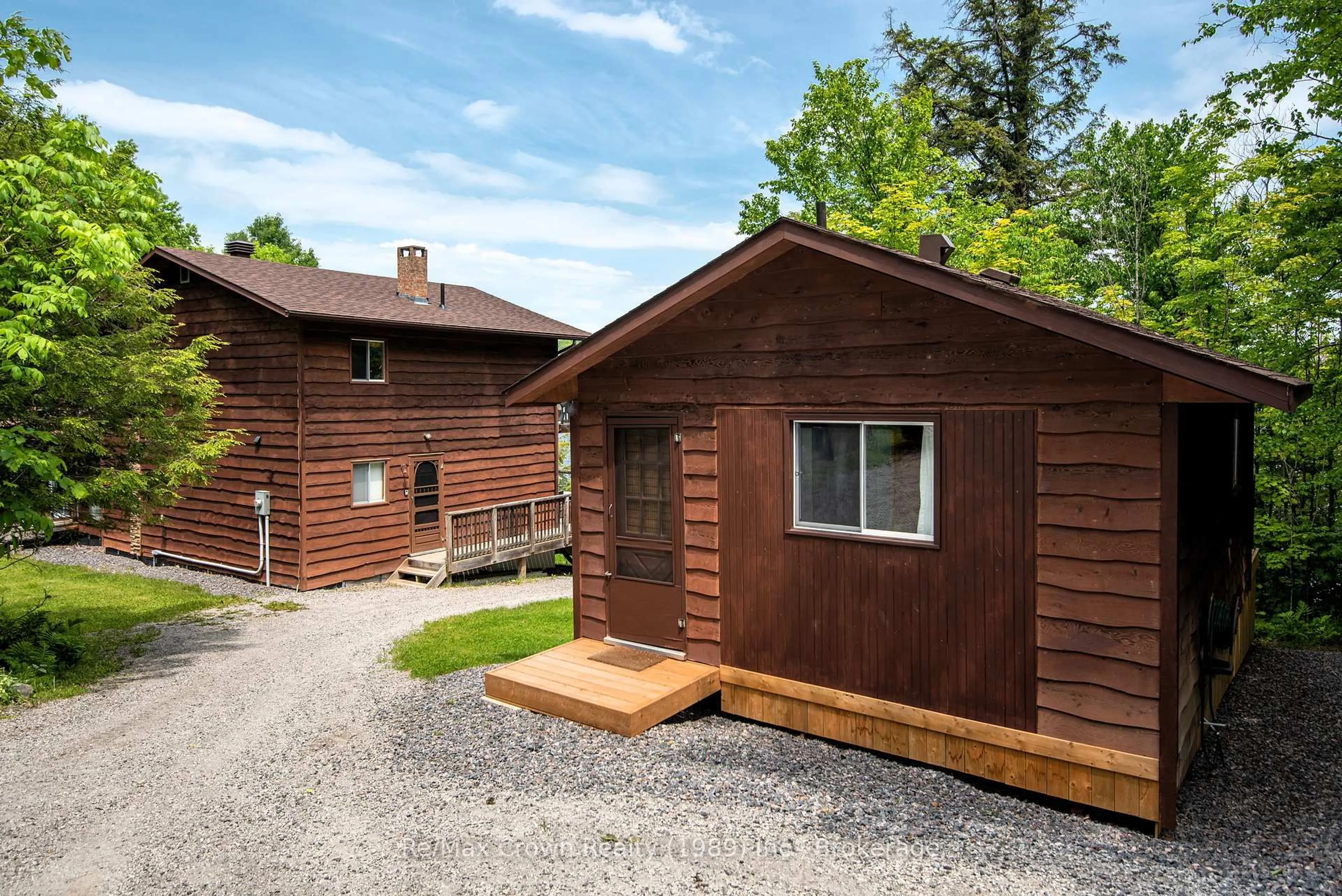 Patio, building for 294 Everett Dr, Parry Sound Remote Area Ontario P0H 2R0