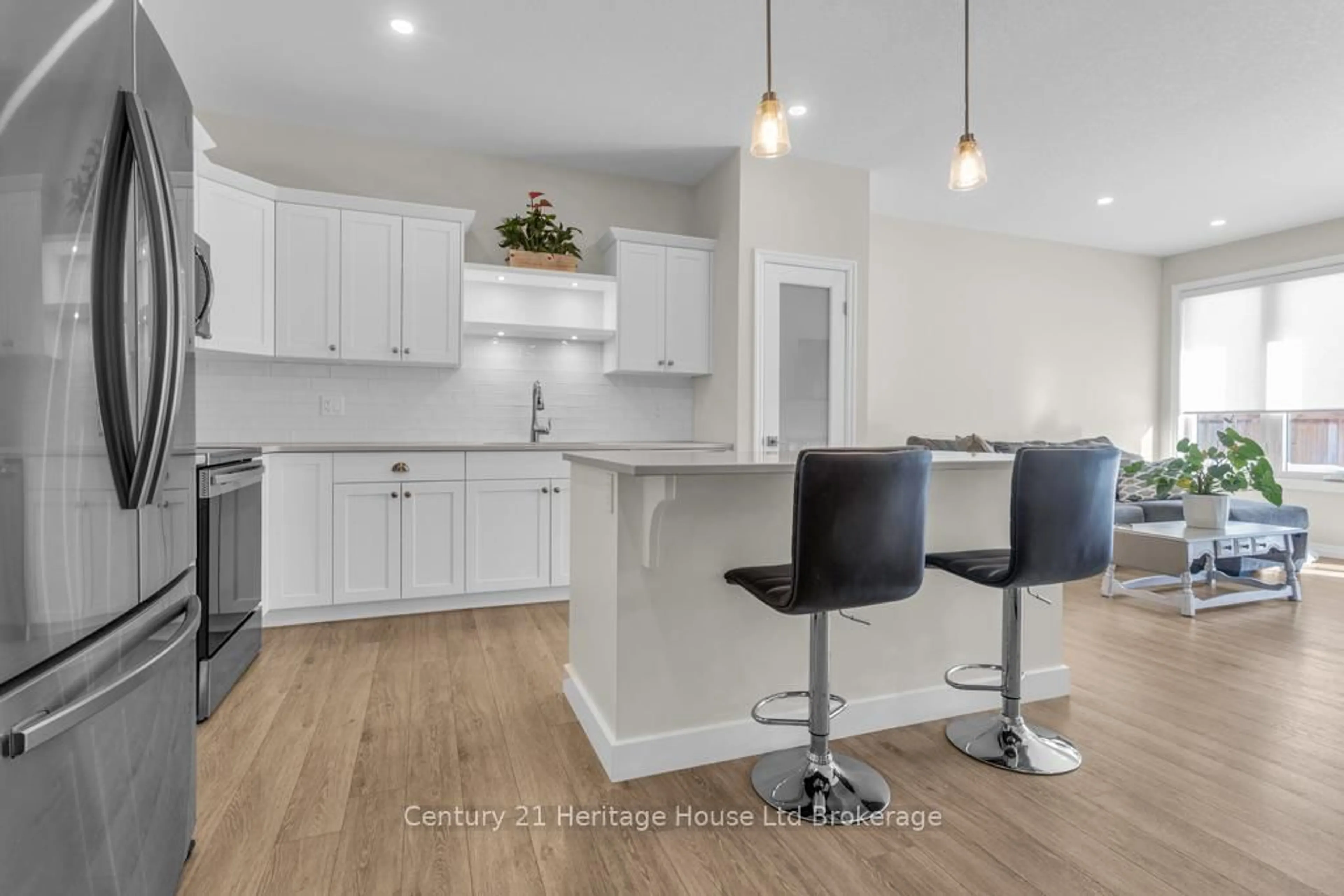 Open concept kitchen, unknown for 19 Livingston Dr, Tillsonburg Ontario N4G 0J3