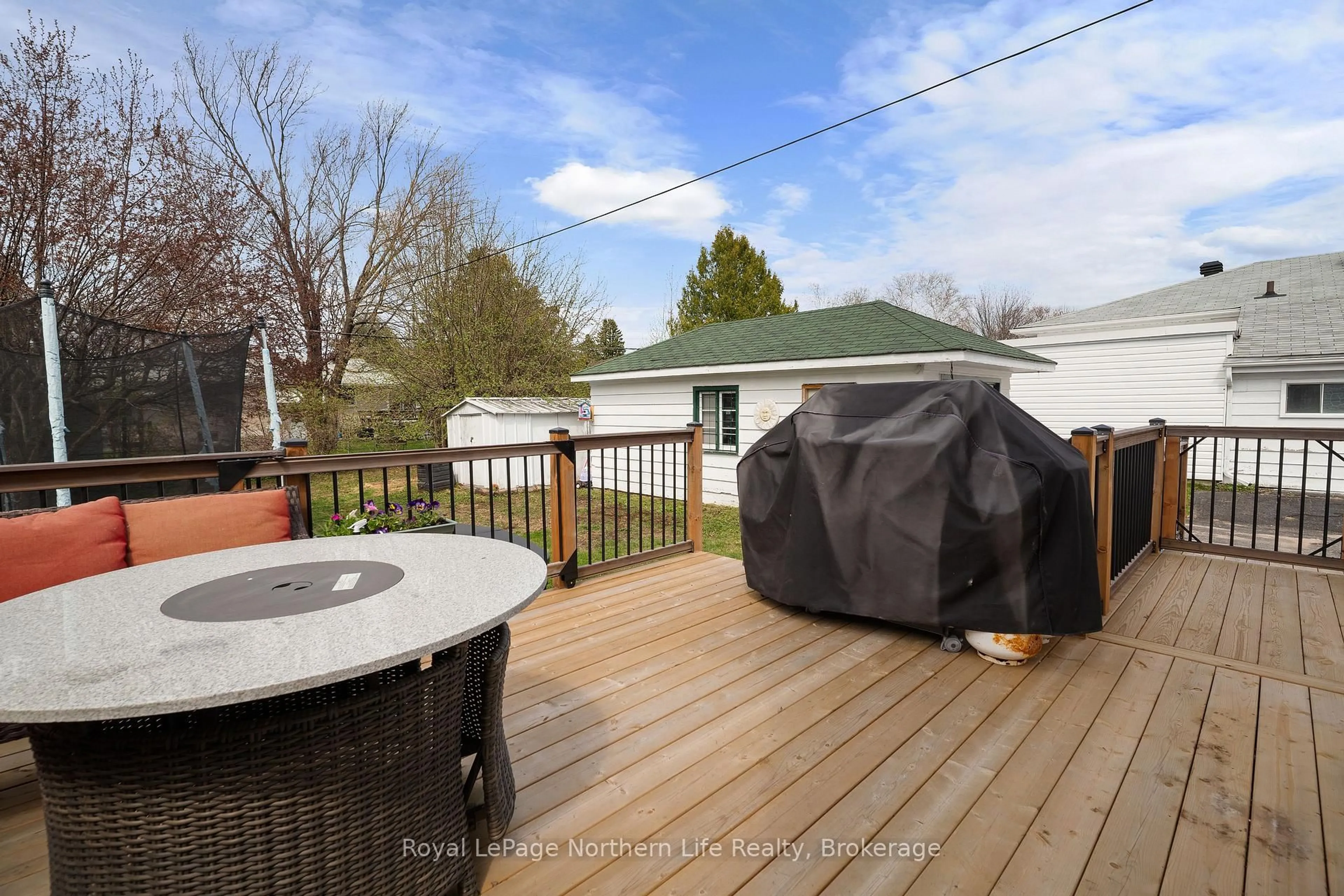 Patio, water/lake/river/ocean view for 924 Reynolds St, North Bay Ontario P1B 5C8