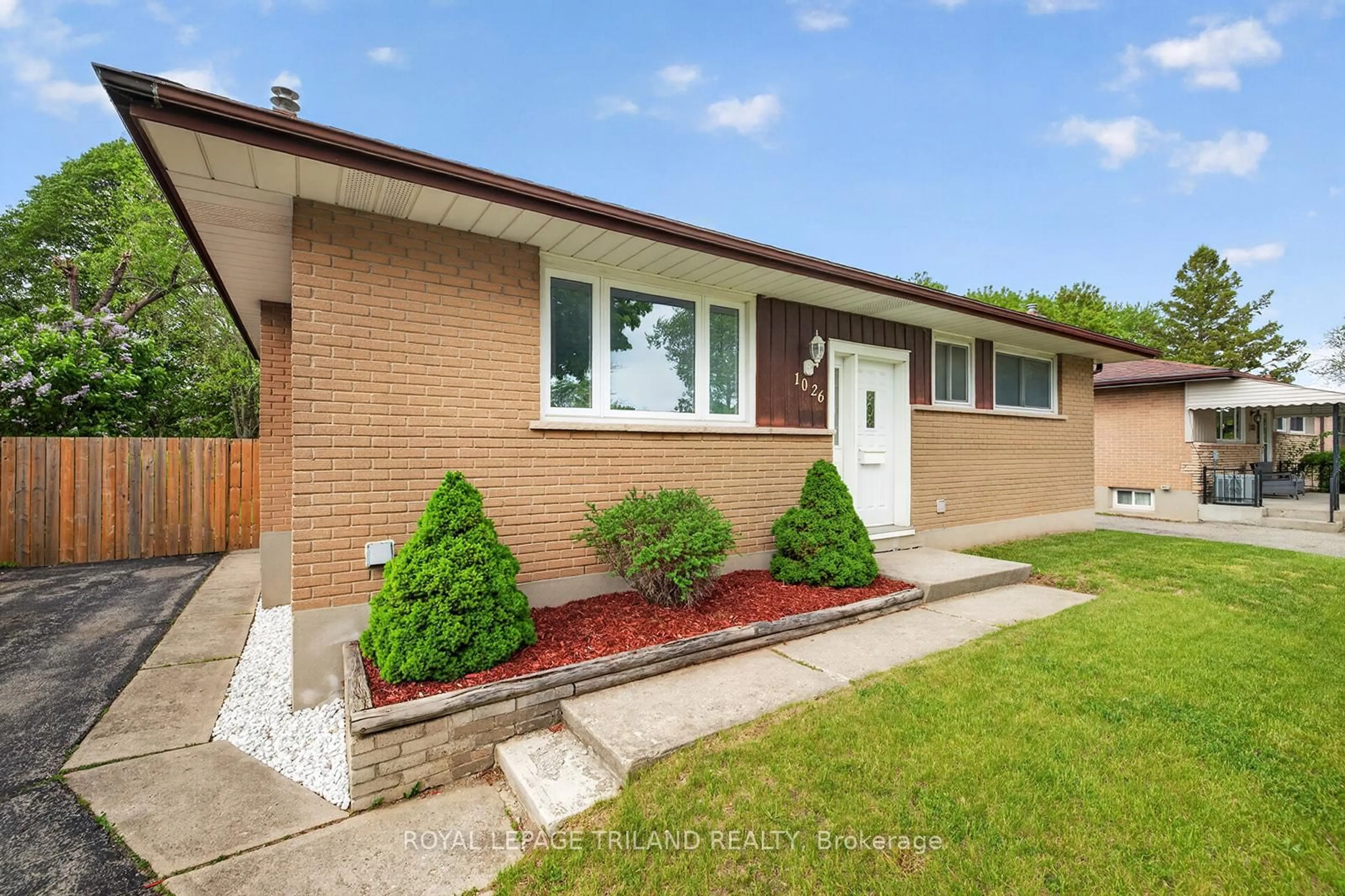 Home with brick exterior material, street for 1026 Chippewa Dr, London East Ontario N5V 2T5