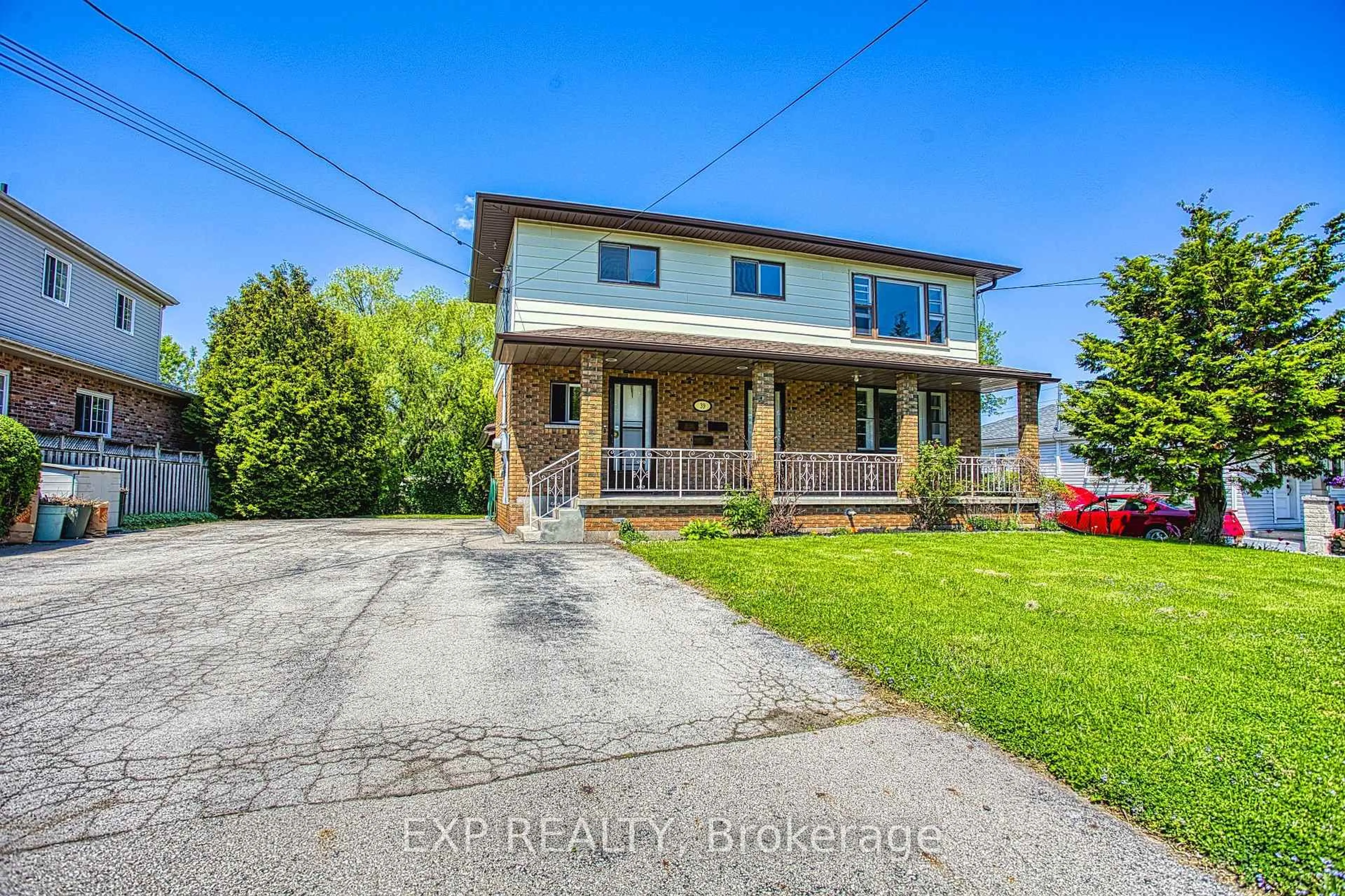 Home with brick exterior material, street for 39 Chester Rd, Hamilton Ontario L8E 1X8