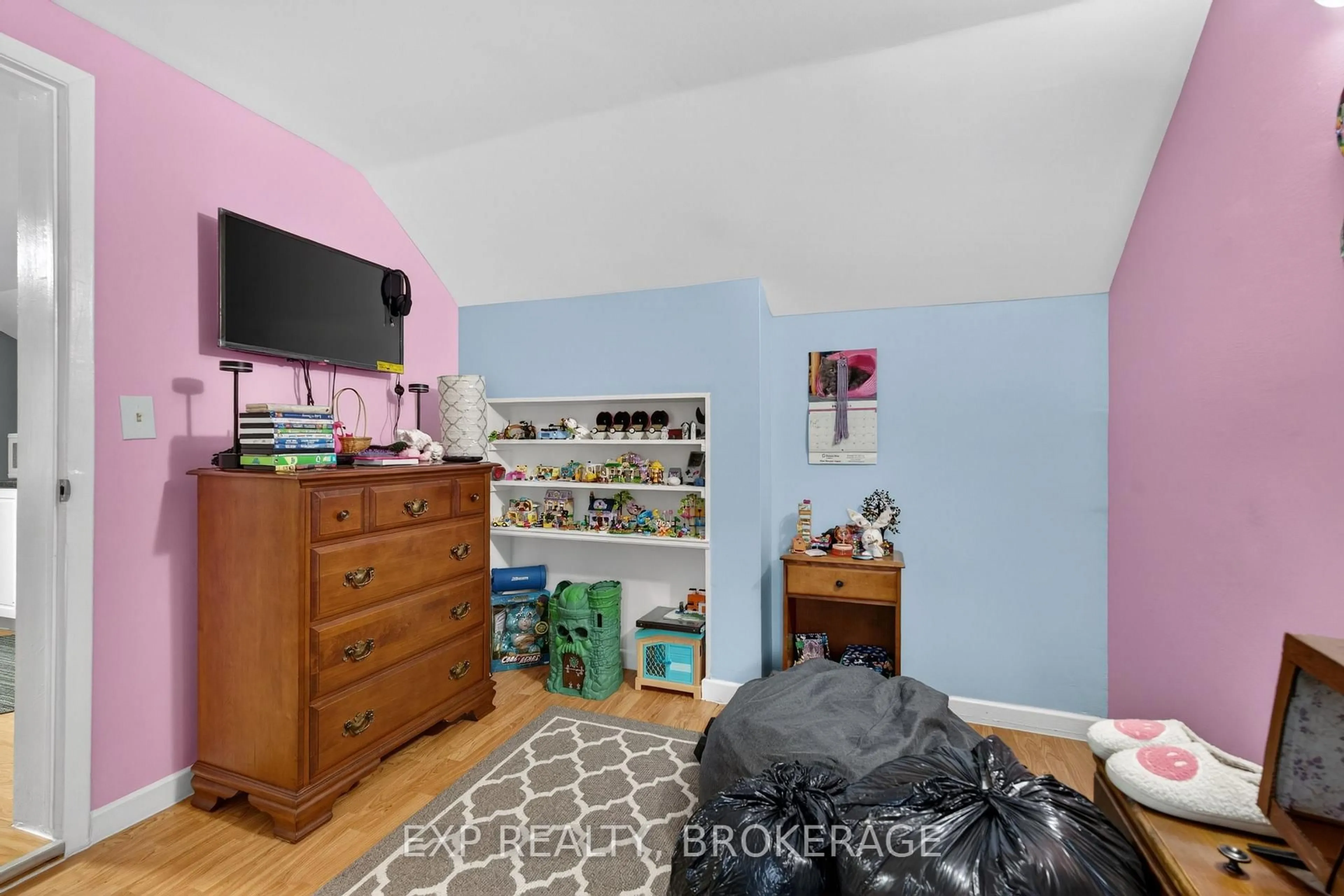 A pic of a room for 342 KING St, Brockville Ontario K6V 3S3