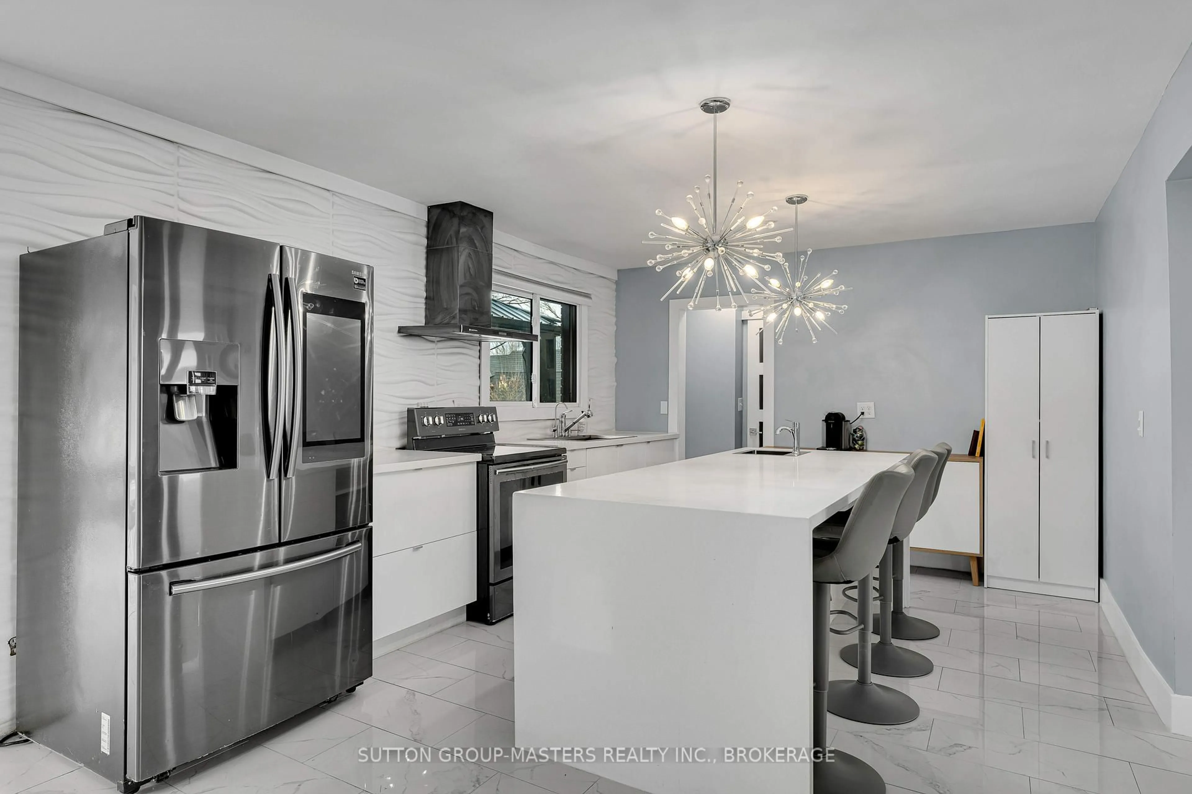 Contemporary kitchen, ceramic/tile floor for 1611 SUNNYSIDE Rd, Kingston Ontario K7L 4V4