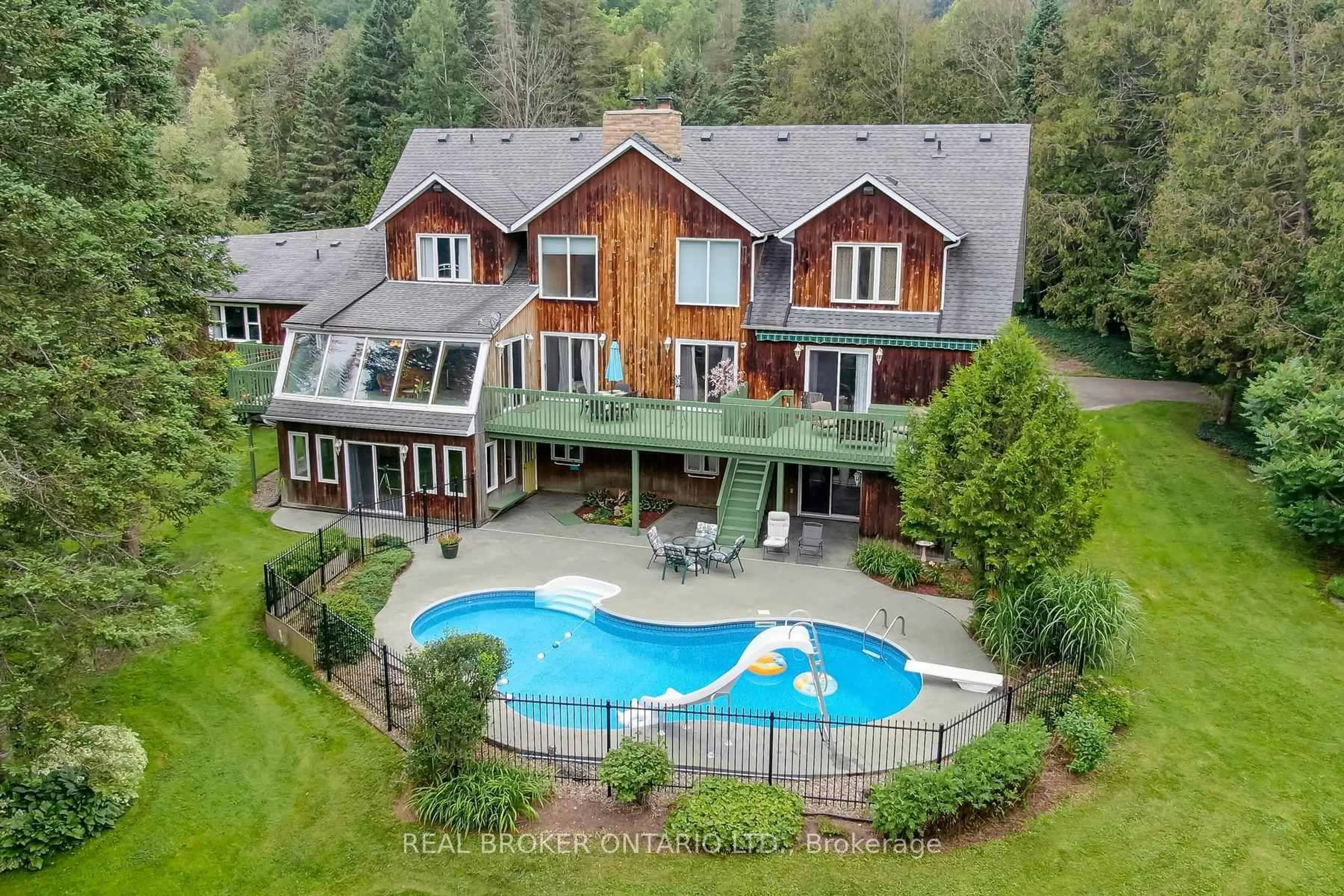 A pic from outside/outdoor area/front of a property/back of a property/a pic from drone, water/lake/river/ocean view for 307254 Hockley Rd, Mono Ontario L9W 2Y8