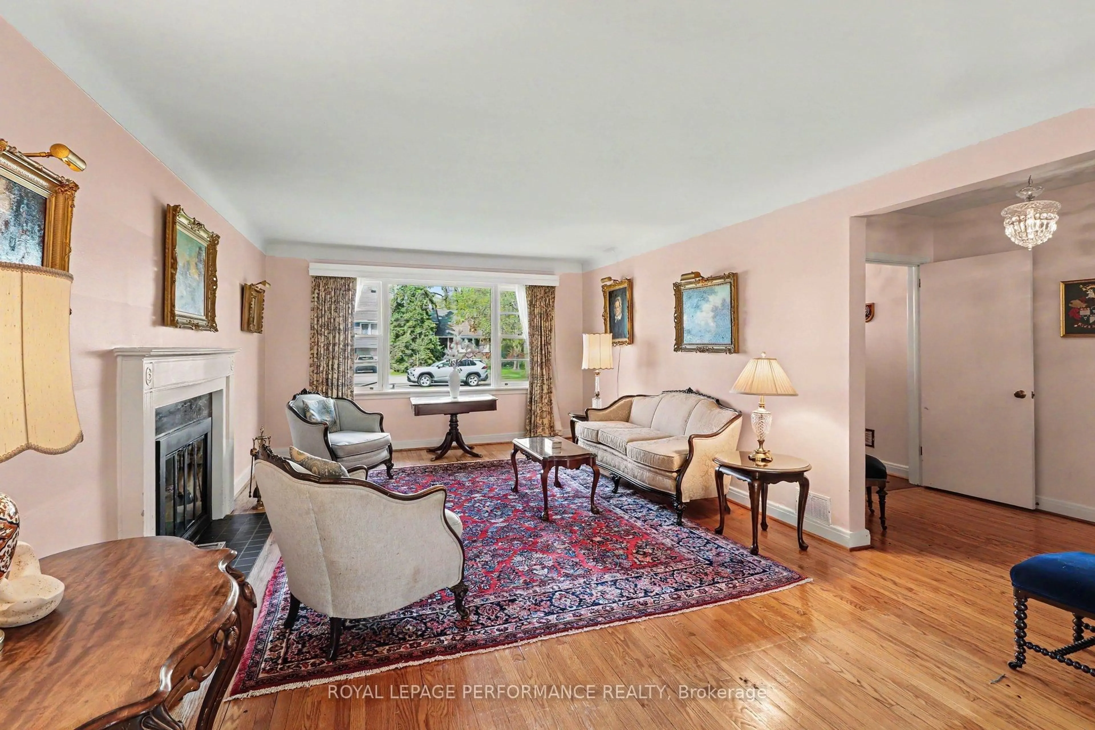 Living room with furniture, unknown for 2253 Alta Vista Dr, Ottawa Ontario K1H 7L9