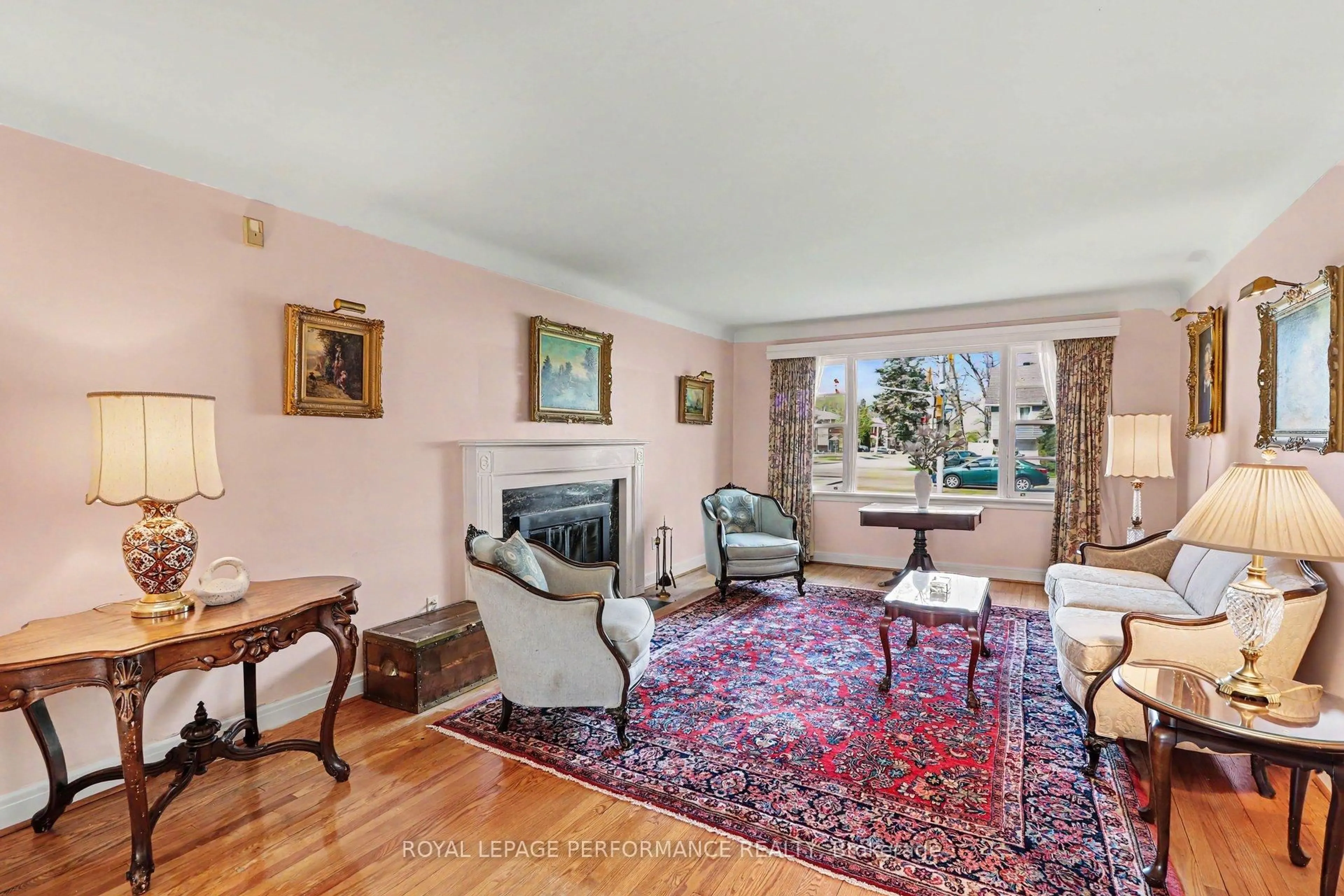 Living room with furniture, unknown for 2253 Alta Vista Dr, Ottawa Ontario K1H 7L9