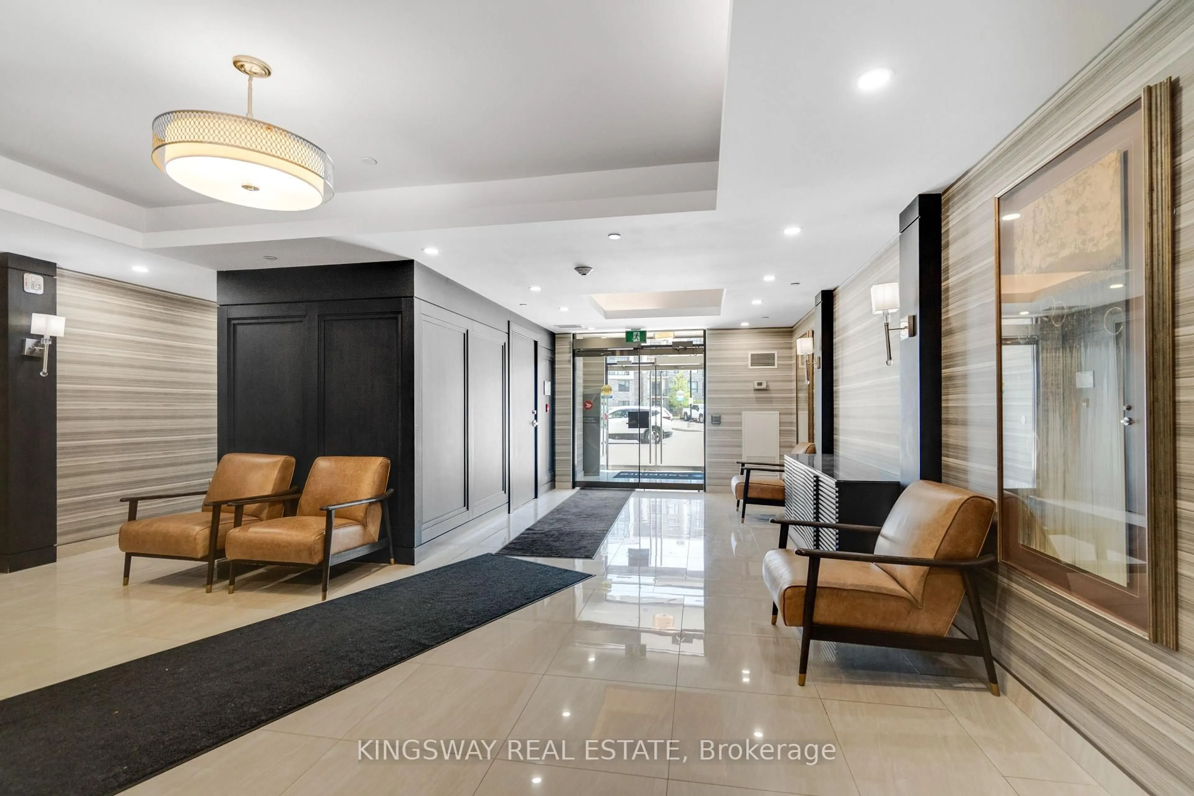 Lobby for 125 Shoreview Pl #109, Hamilton Ontario L8E 0K3