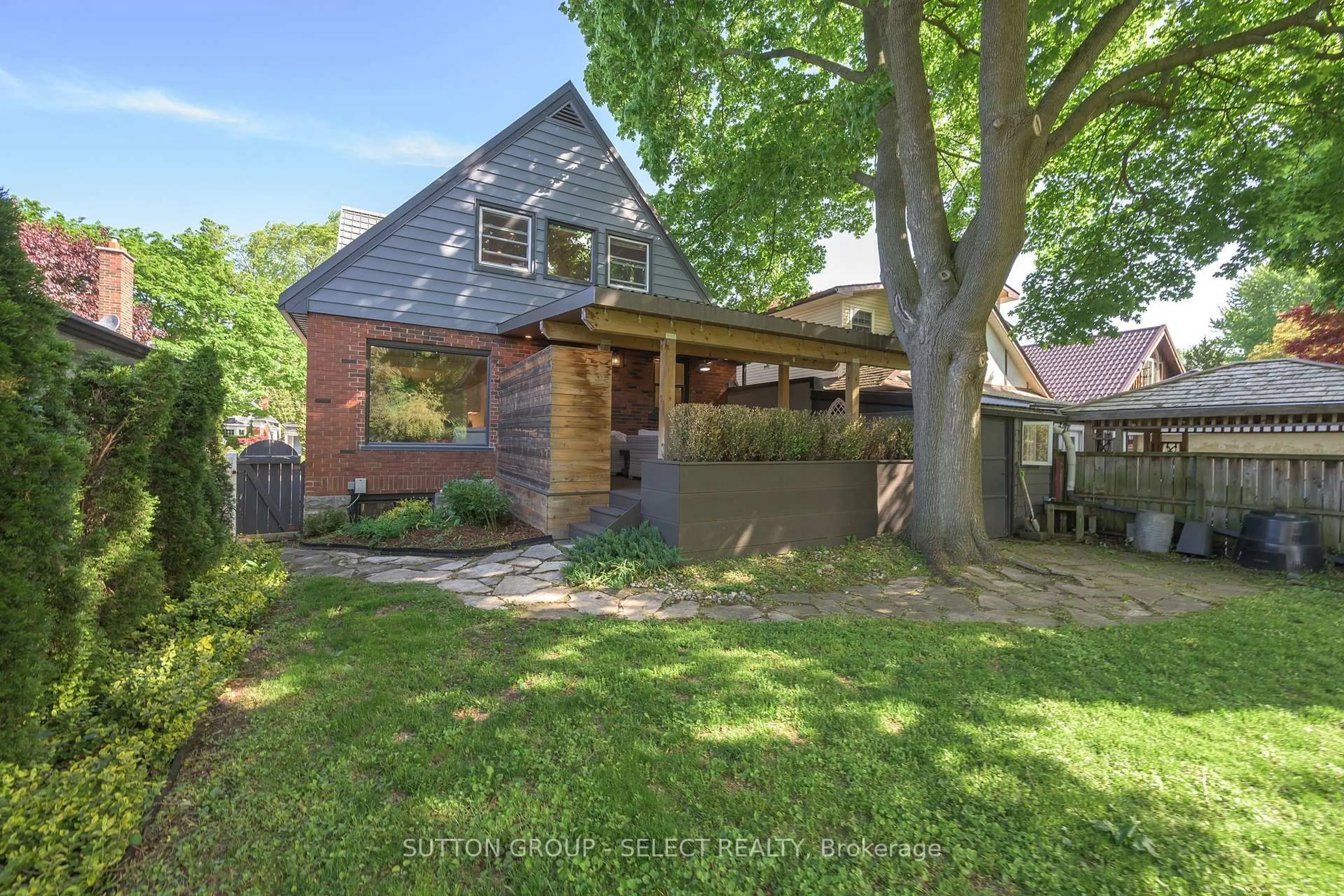 Home with brick exterior material, street for 319 Cheapside St, London East Ontario N6A 2A7