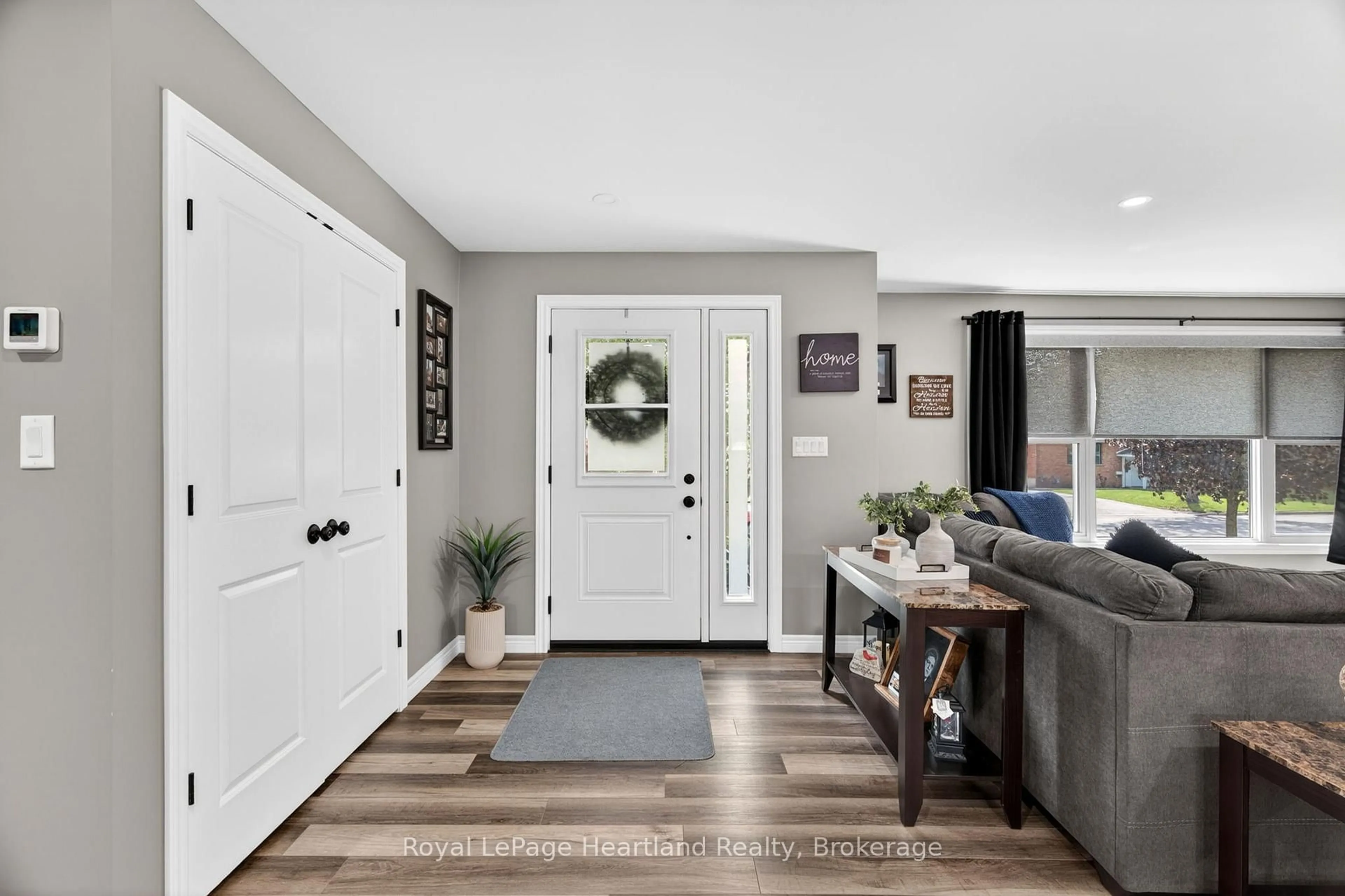 Indoor entryway for 167 Quebec St, West Perth Ontario N0K 1N0