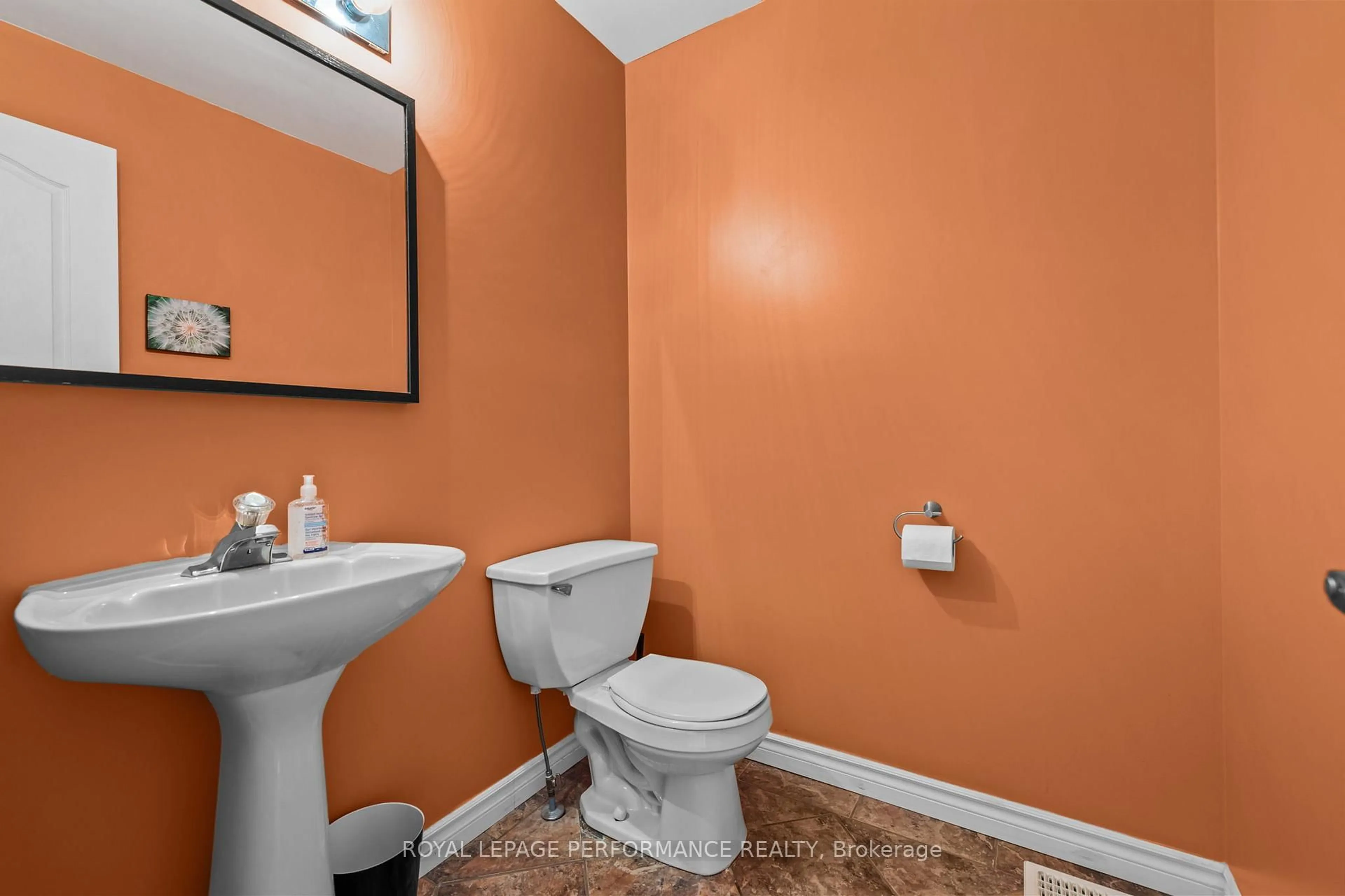 Standard bathroom, ceramic/tile floor for 6420 Sablewood Pl, Ottawa Ontario K1C 7L7