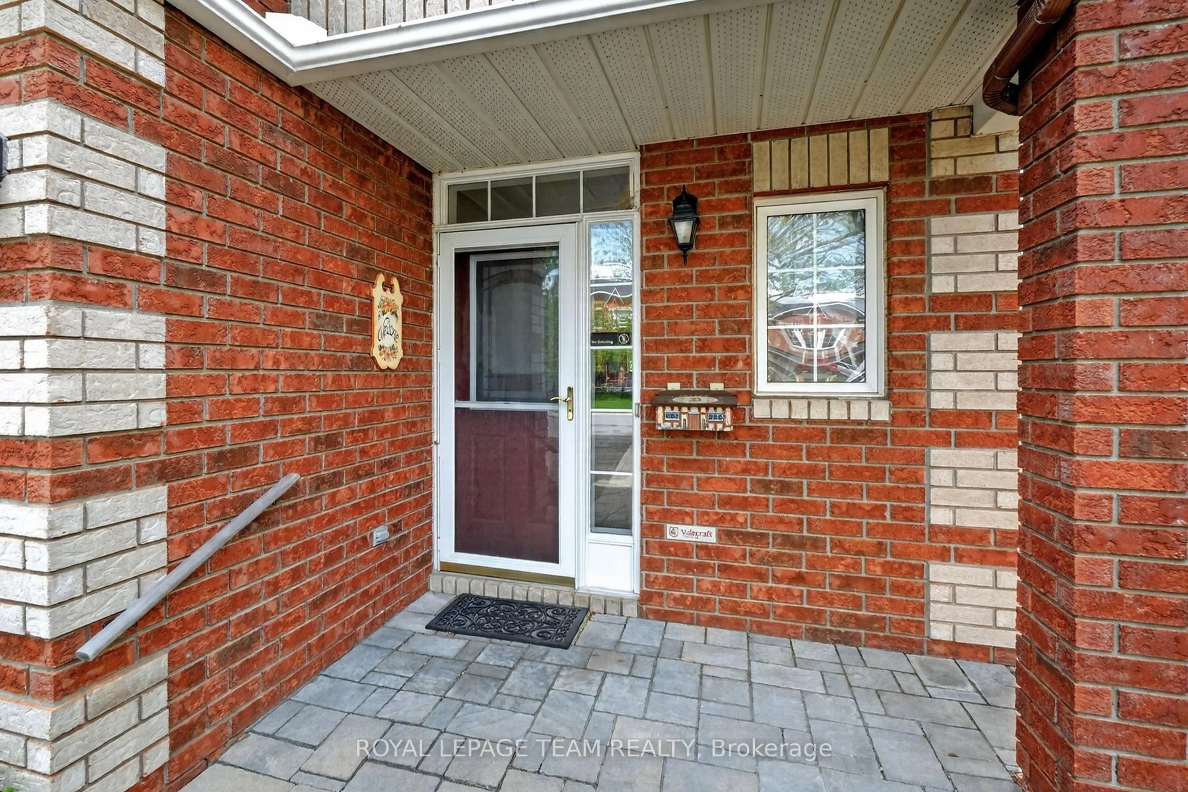 Unknown for 23 Chantilly Gate, Stittsville Ontario K2S 2B1
