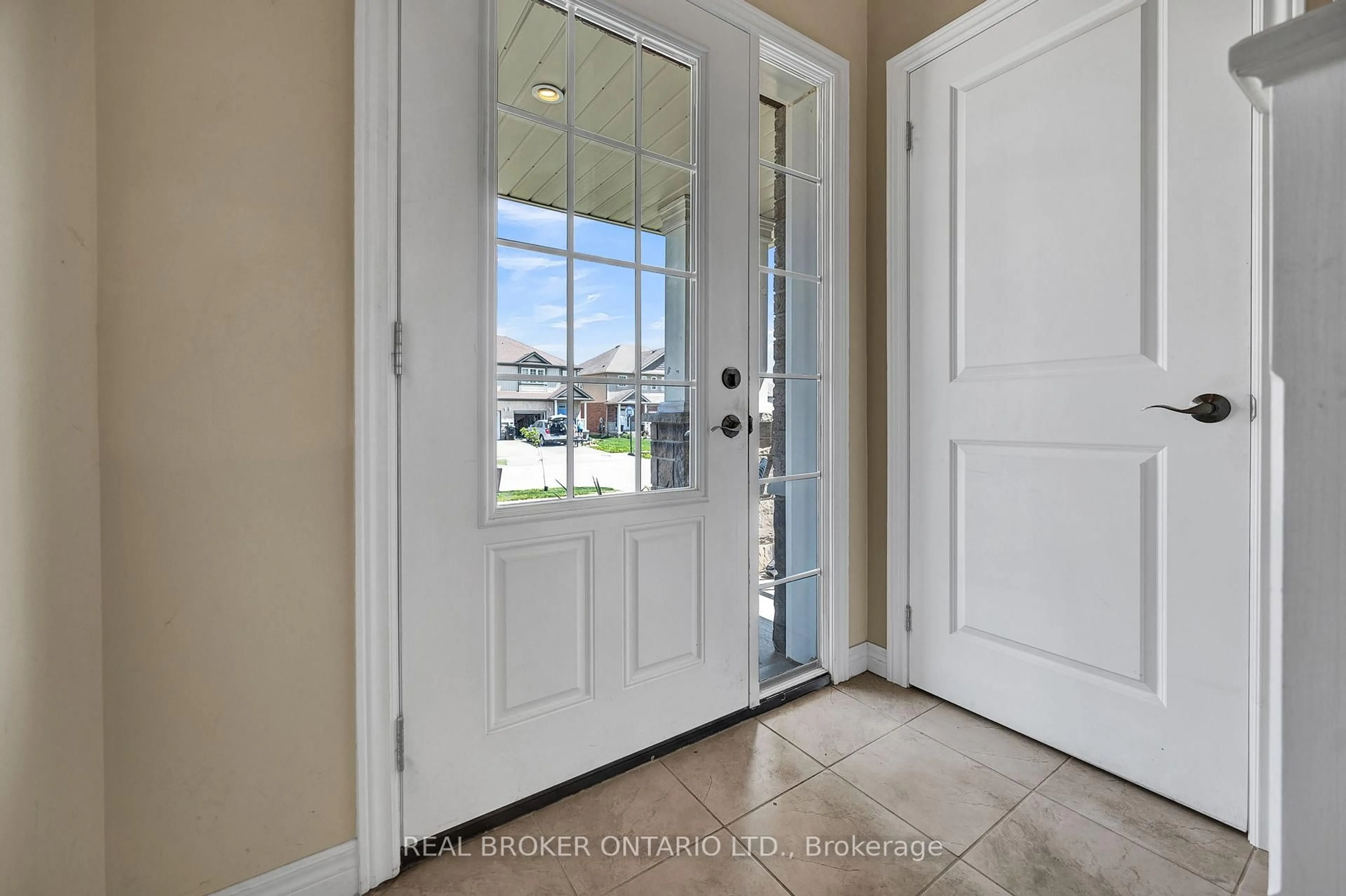 Indoor entryway for 26 Limera Ave, Woolwich Ontario N3B 0B6
