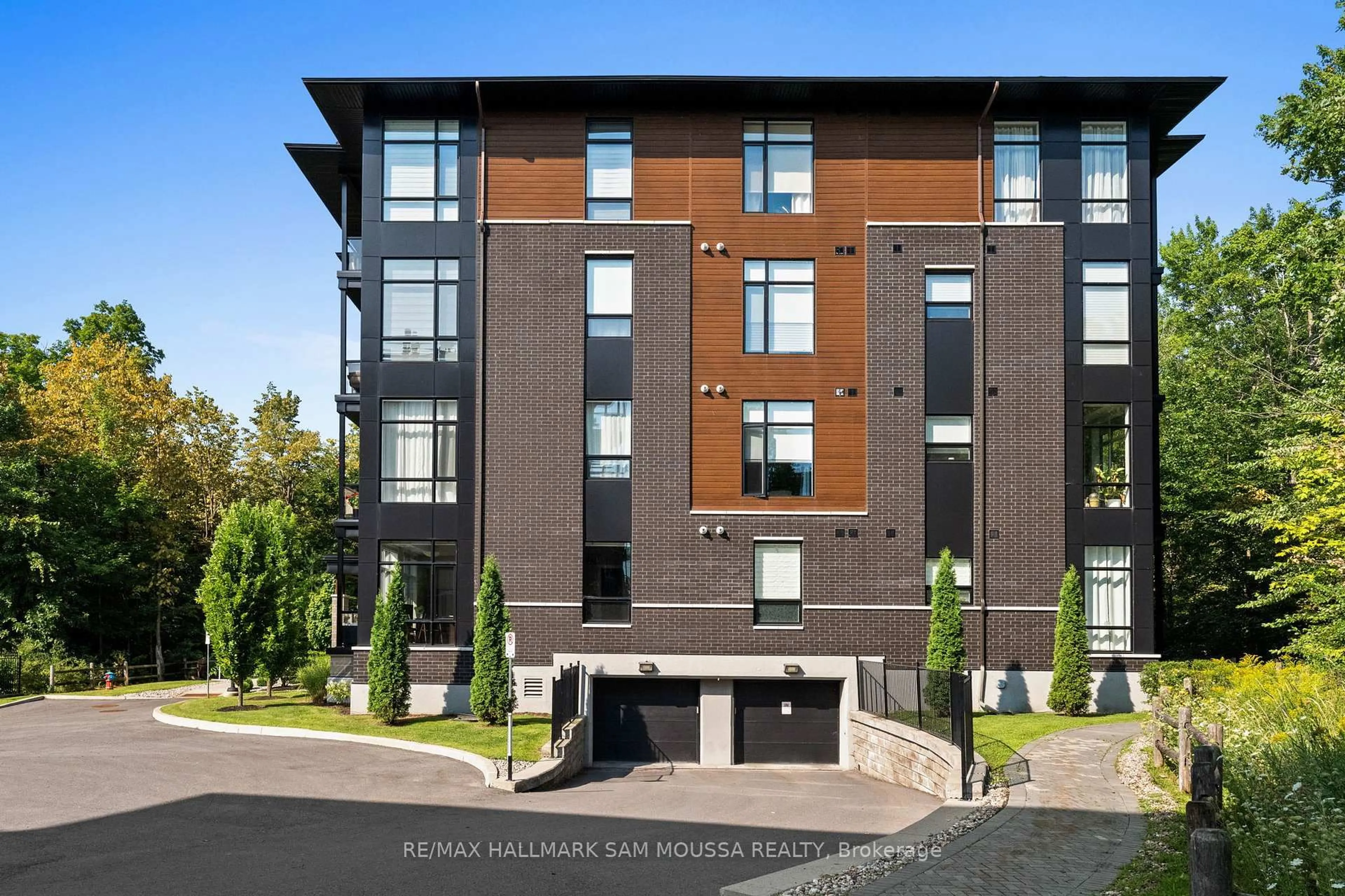 Unknown for 120 Cortile Private #101, Ottawa Ontario K1V 2S8