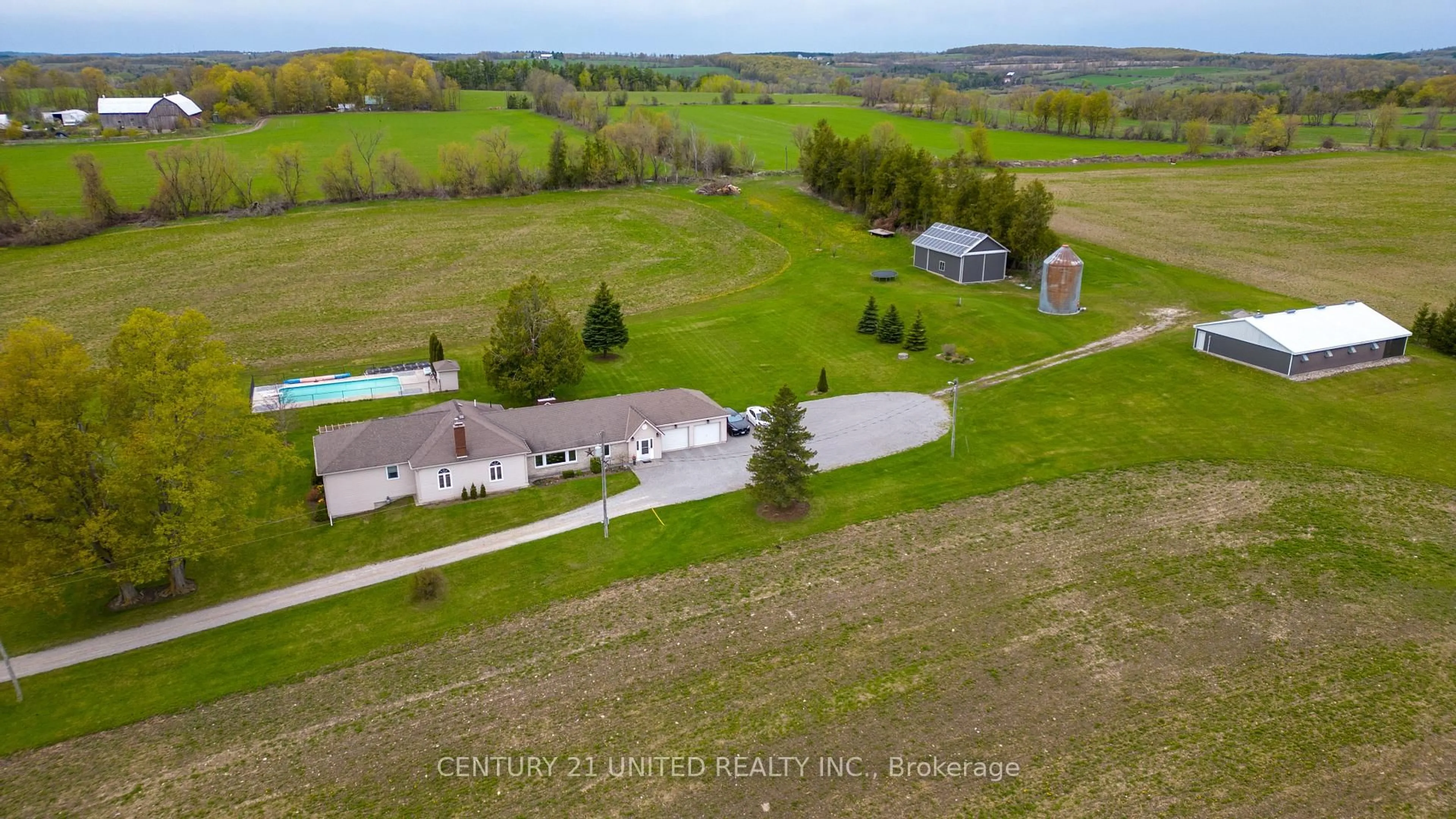 A pic from outside/outdoor area/front of a property/back of a property/a pic from drone, unknown for 872 Sharpe Line, Cavan Monaghan Ontario L0A 1C0