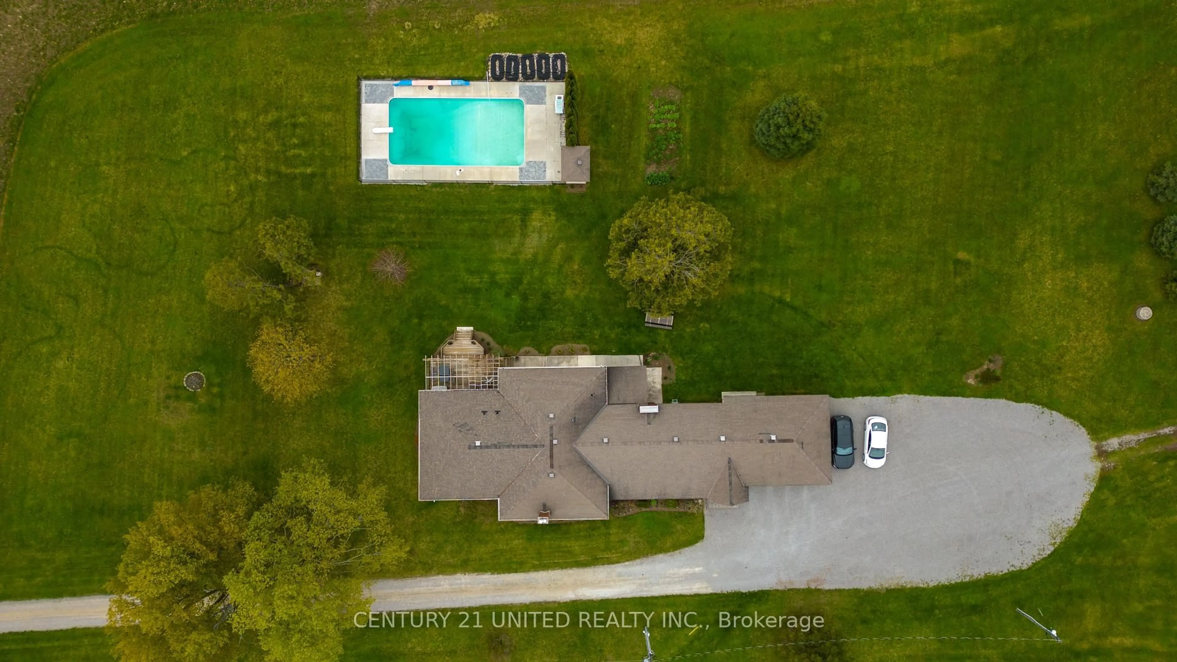 A pic from outside/outdoor area/front of a property/back of a property/a pic from drone, unknown for 872 Sharpe Line, Cavan Monaghan Ontario L0A 1C0