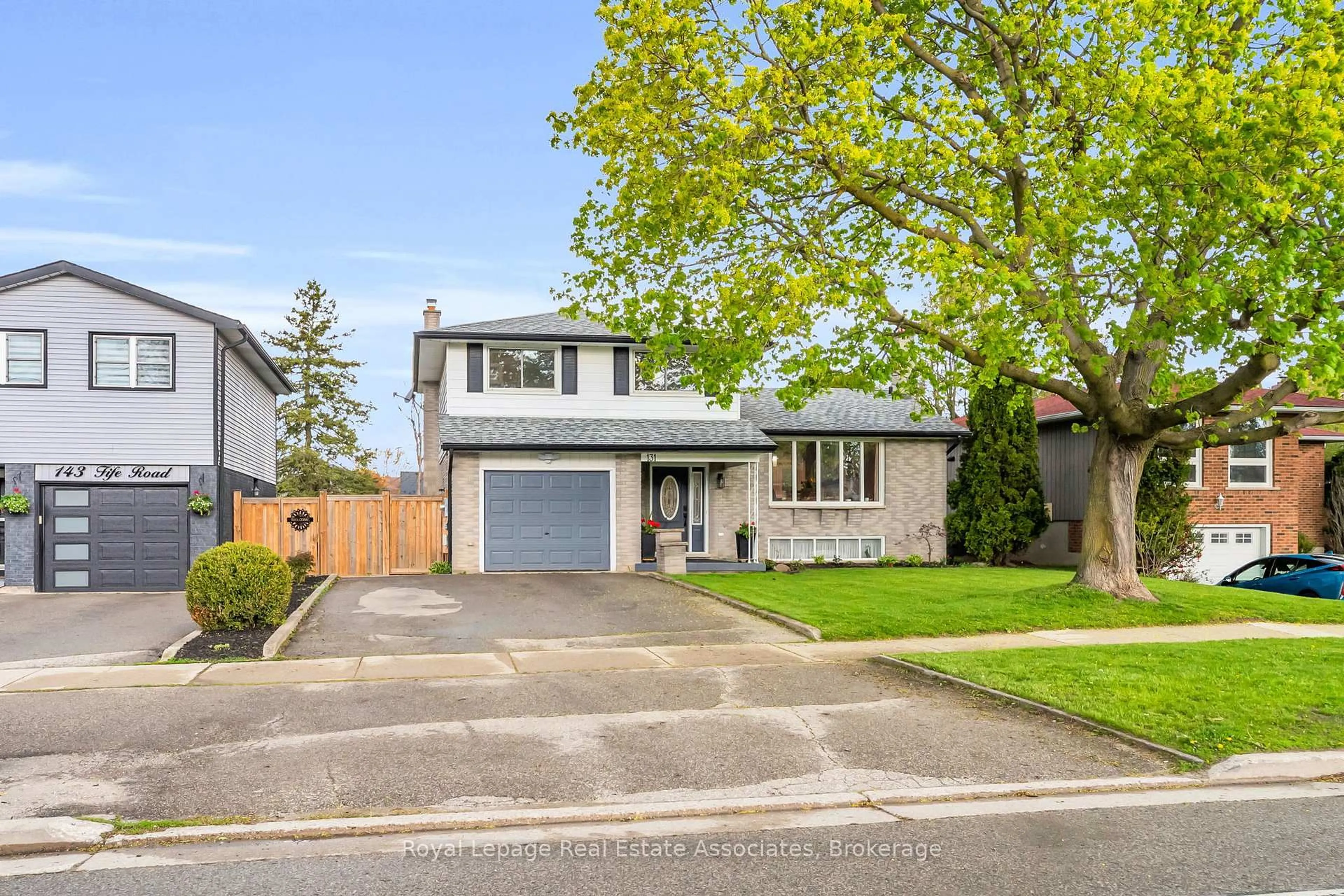 Home with vinyl exterior material, street for 131 Fife Rd, Guelph Ontario N1H 6Y1