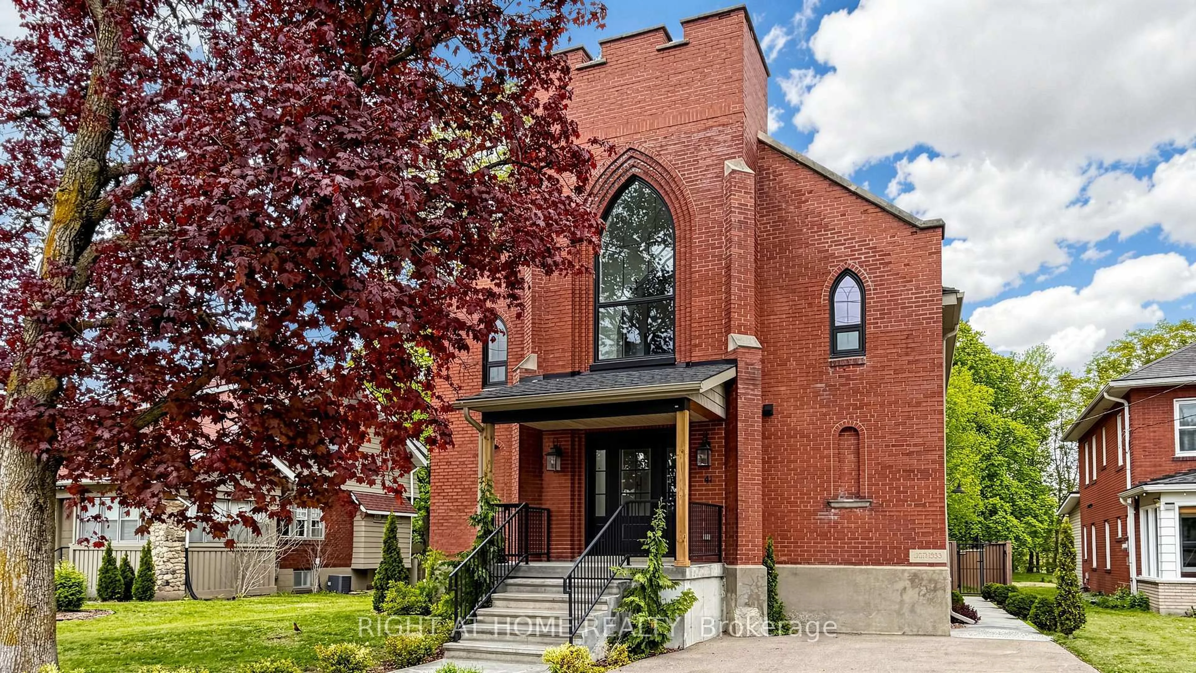 Home with brick exterior material, building for 41 Talbot Rd, Norfolk Ontario N4B 1Z7