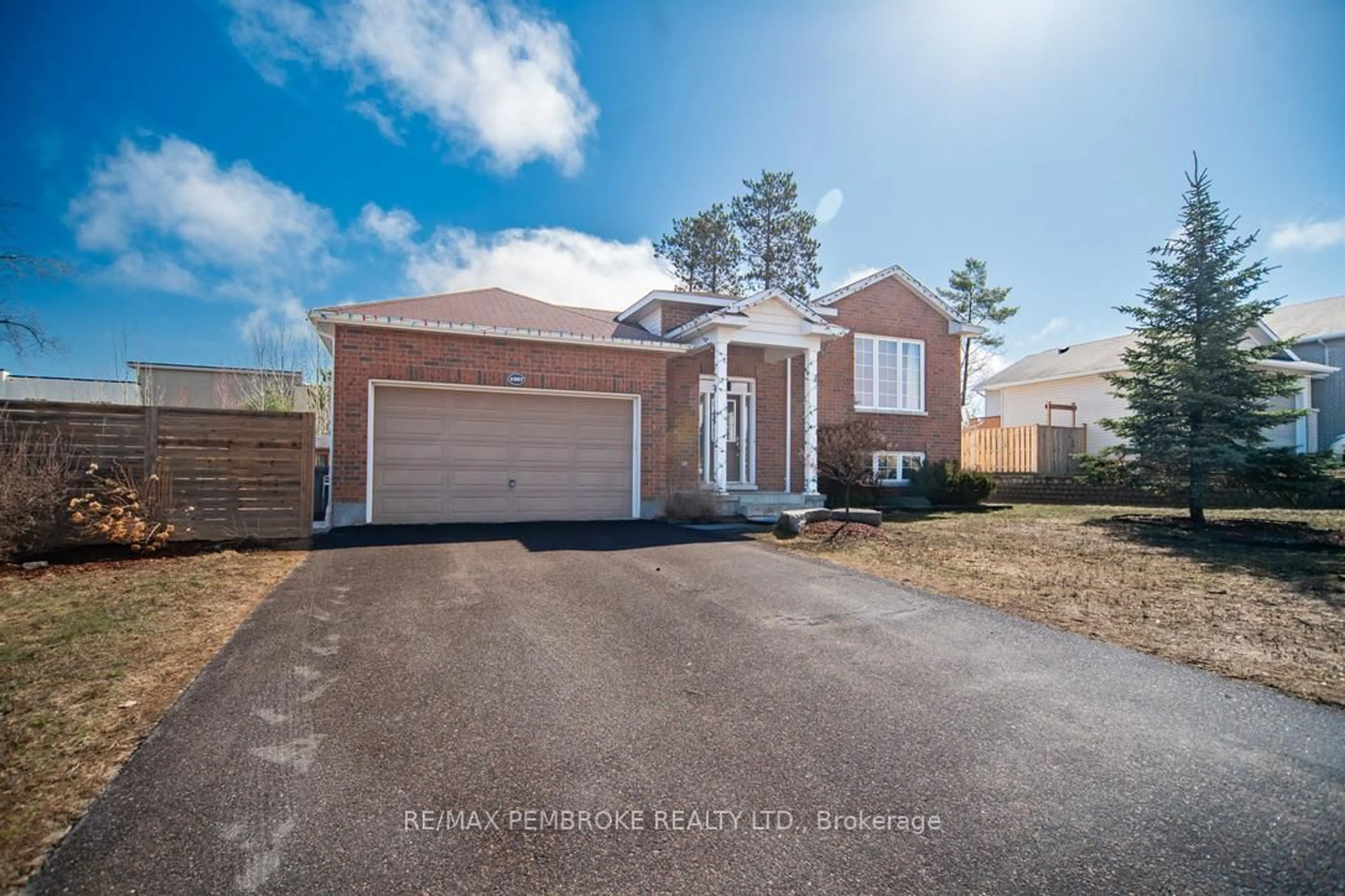 Home with brick exterior material, street for 1007 Butler Blvd, Petawawa Ontario K8H 0B7
