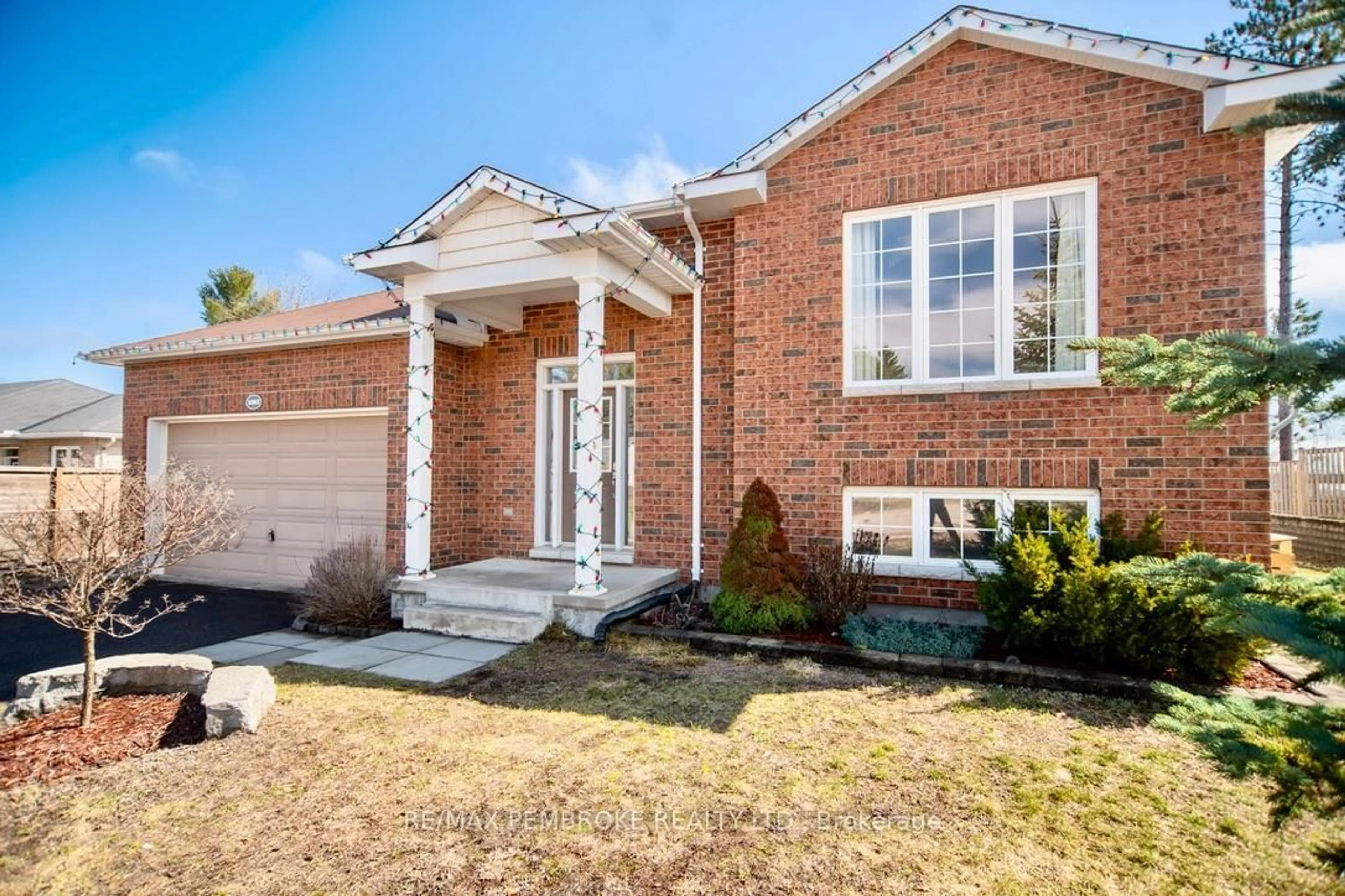 Home with brick exterior material, street for 1007 Butler Blvd, Petawawa Ontario K8H 0B7