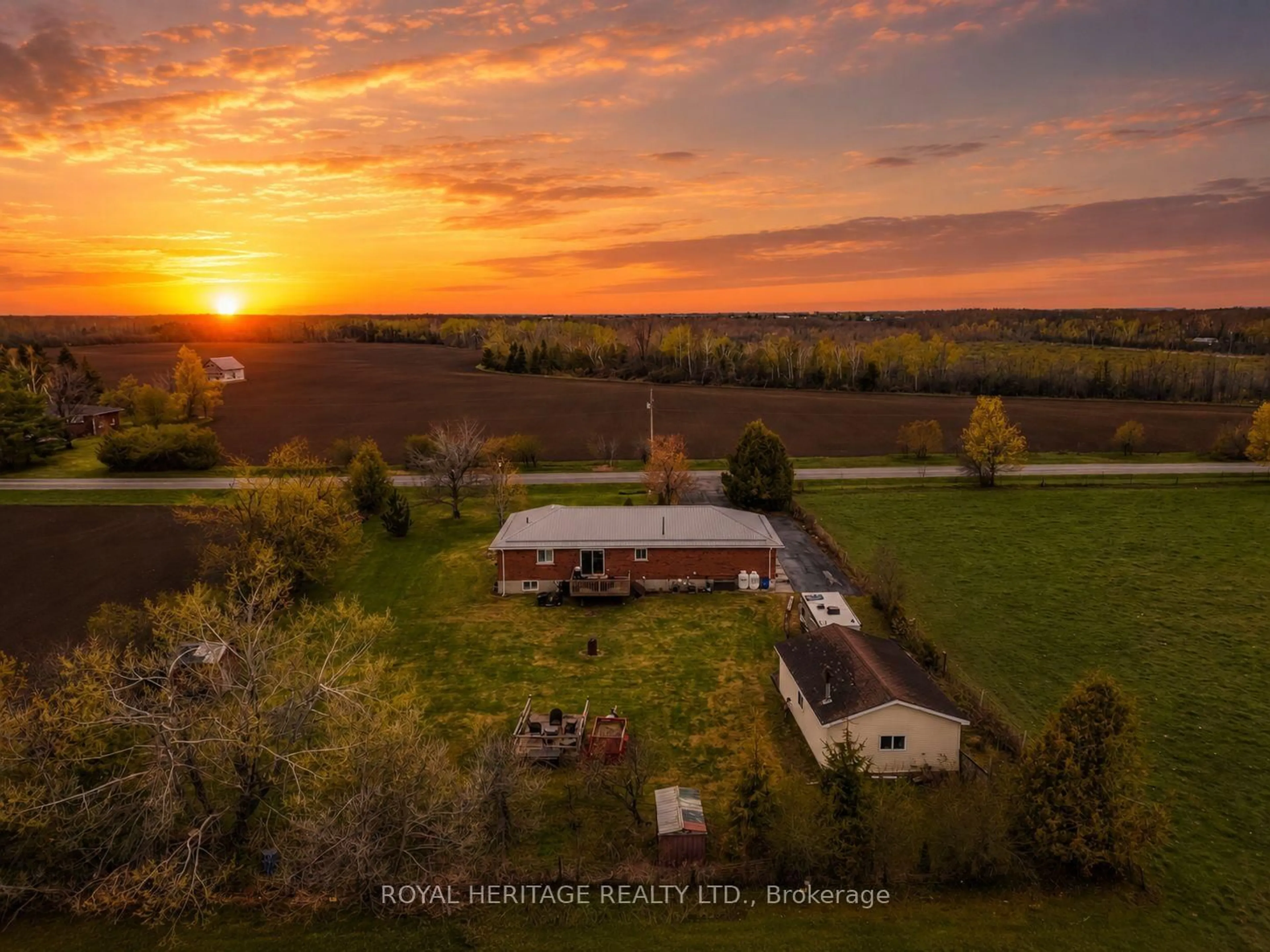 A pic from outside/outdoor area/front of a property/back of a property/a pic from drone, unknown for 604 Settlers Rd, Kawartha Lakes Ontario K9V 4R3