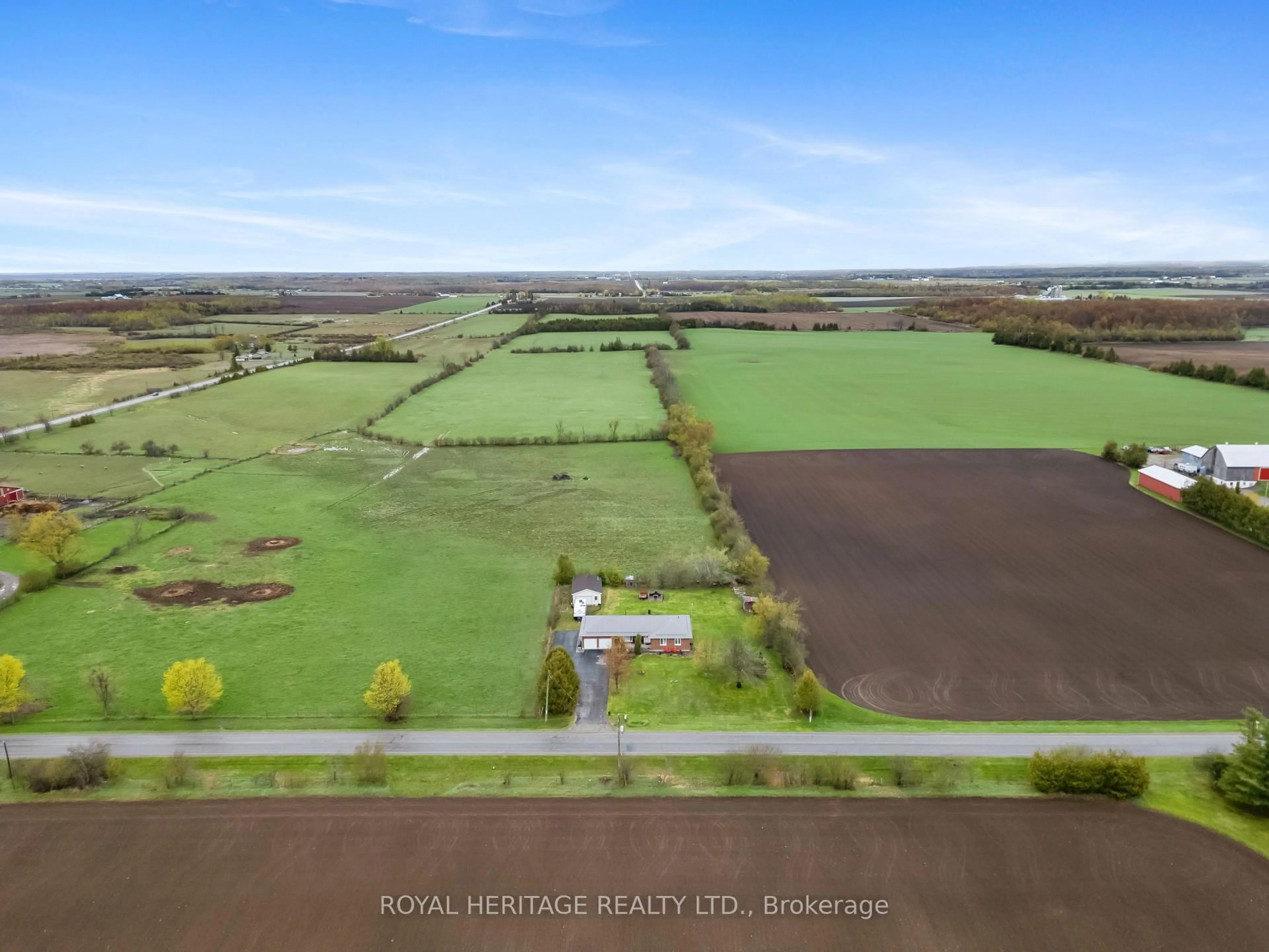A pic from outside/outdoor area/front of a property/back of a property/a pic from drone, water/lake/river/ocean view for 604 Settlers Rd, Kawartha Lakes Ontario K9V 4R3