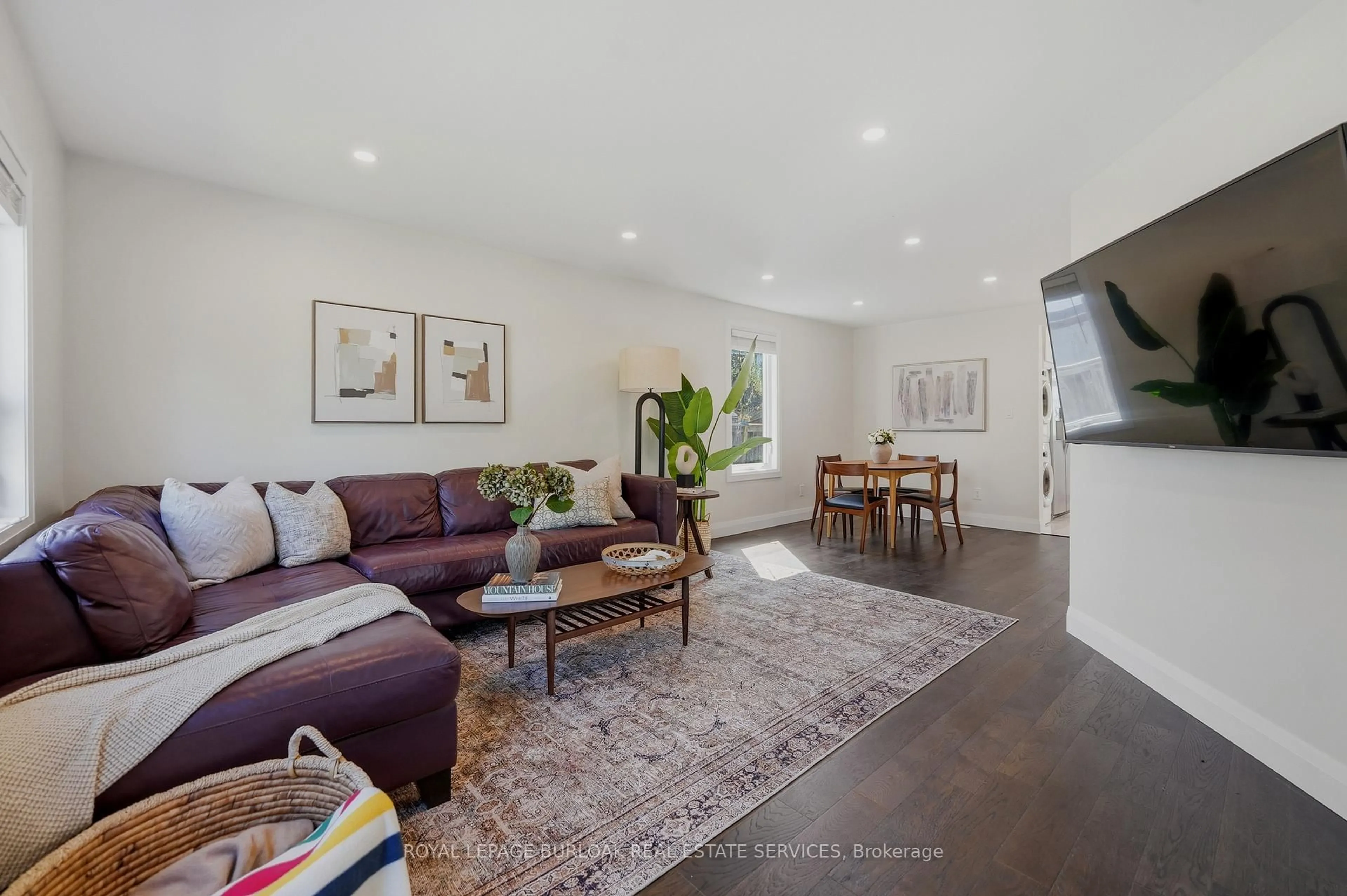 Living room with furniture, unknown for 12 Beverly St, St. Catharines Ontario L2P 2K1