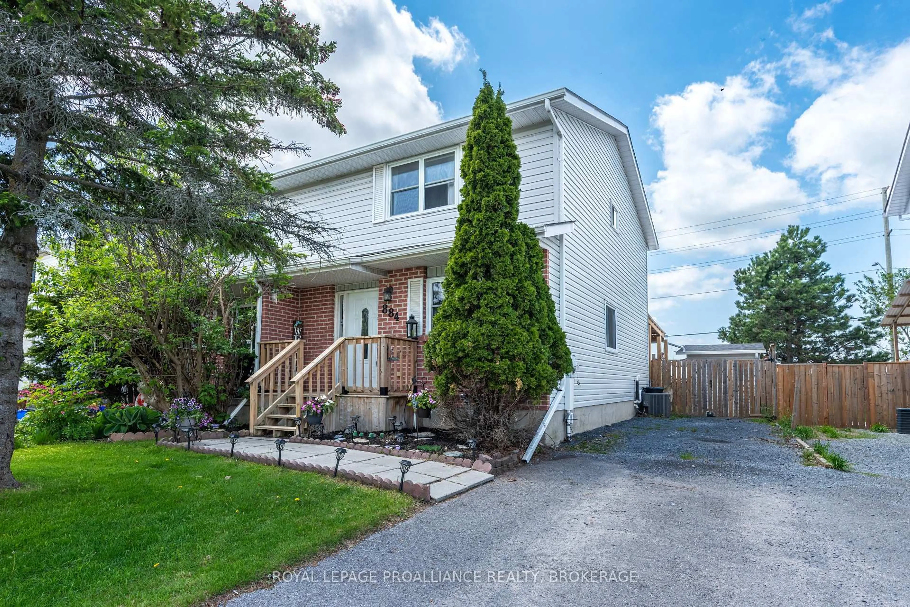 Unknown for 884 Larchwood Cres, Kingston Ontario K7P 2P7
