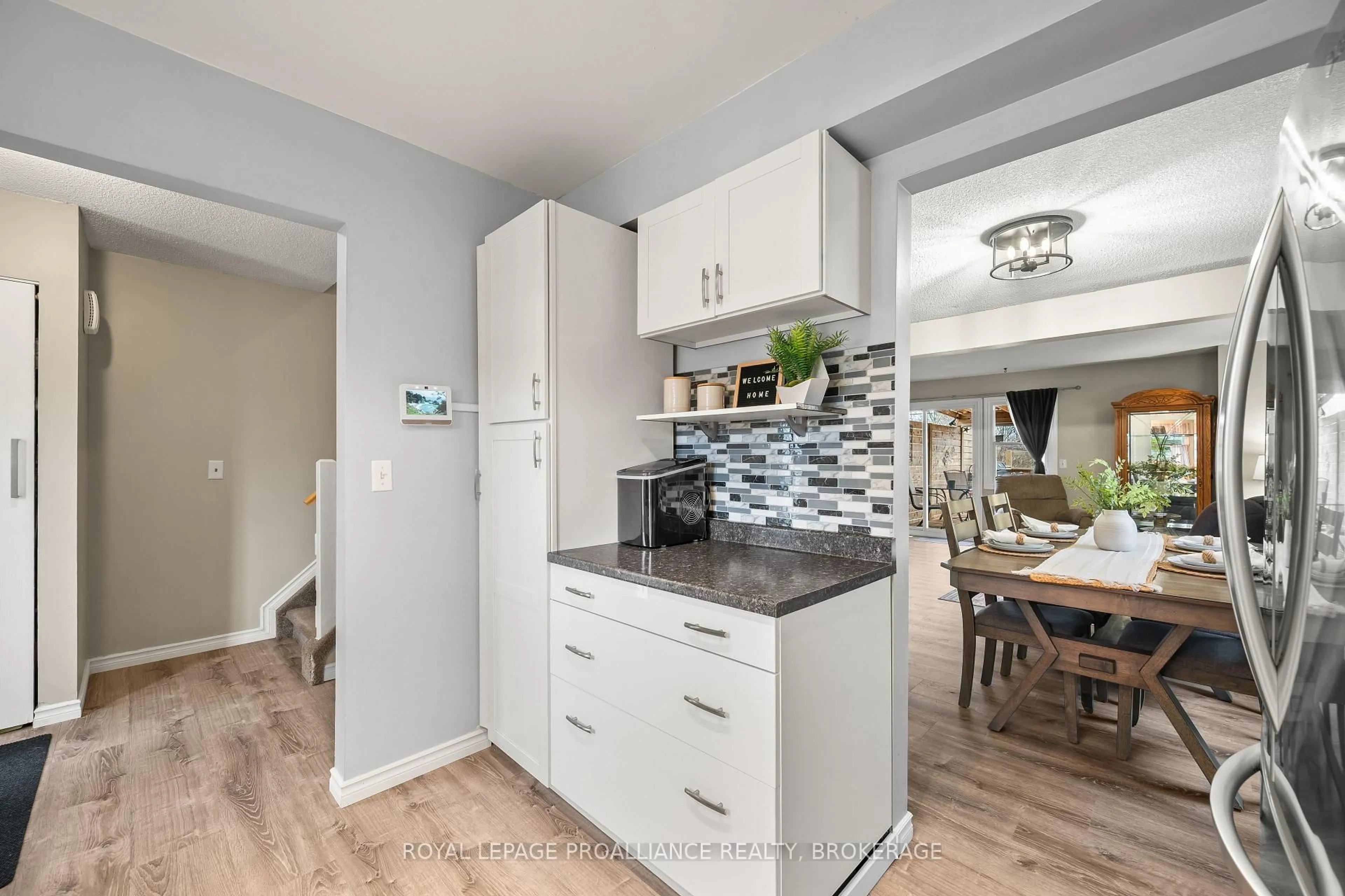 Open concept kitchen, ceramic/tile floor for 884 Larchwood Cres, Kingston Ontario K7P 2P7