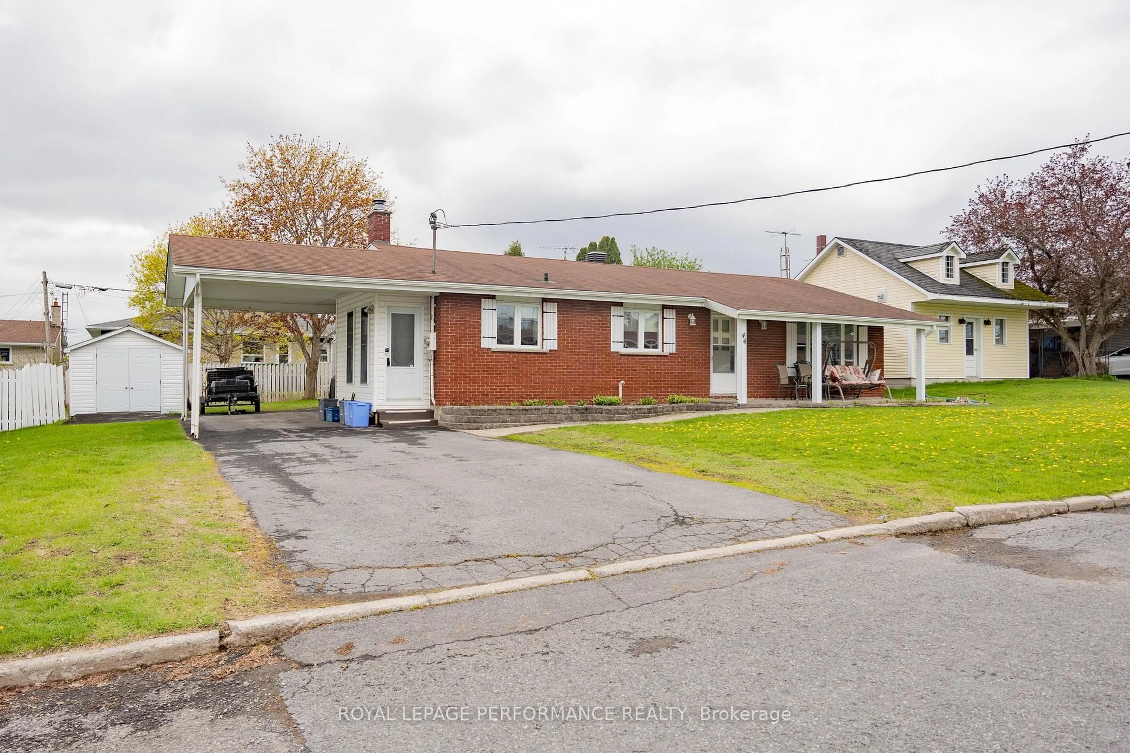 Unknown for 44 Victoria St, North Glengarry Ontario K0C 1A0