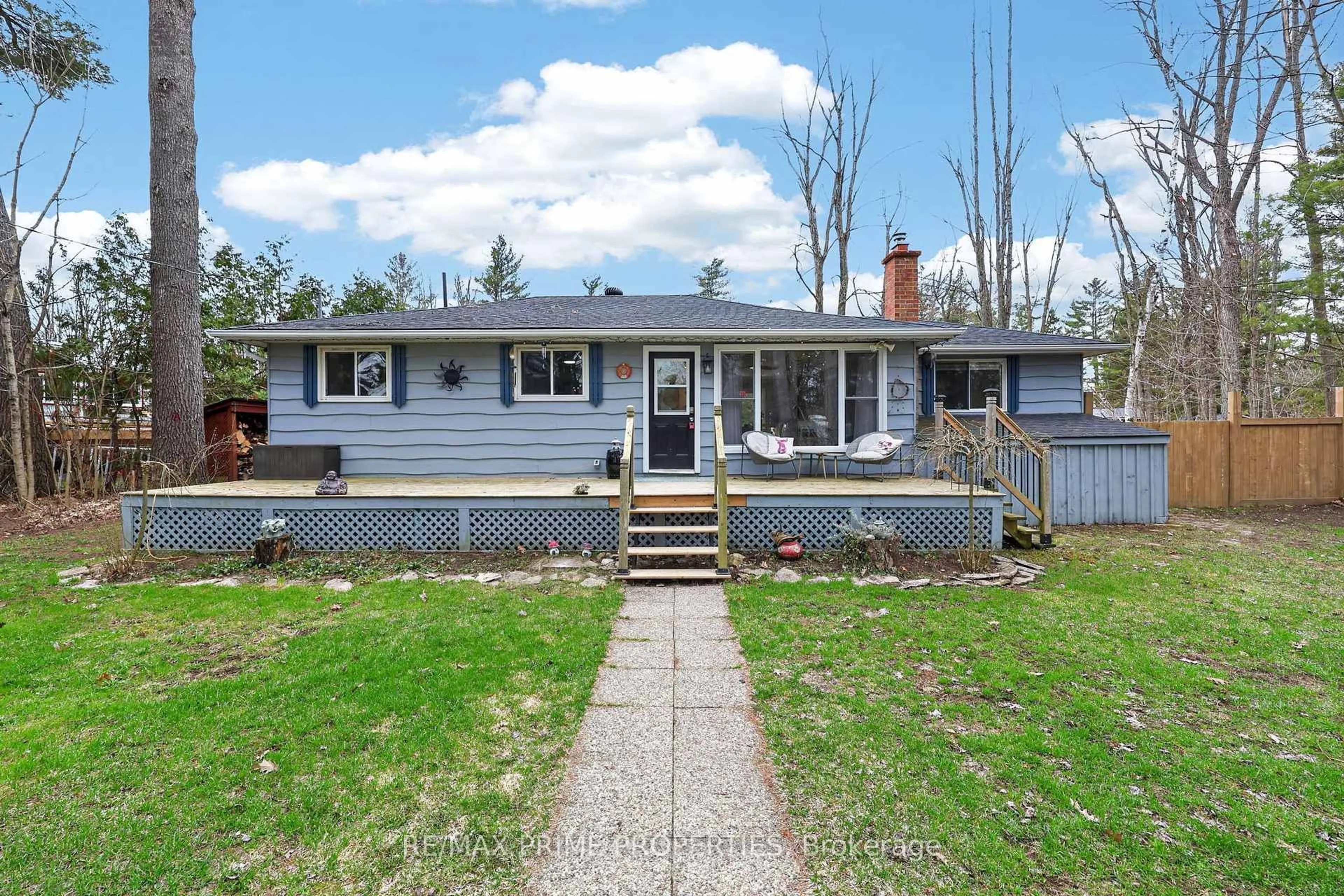 Home with vinyl exterior material, street for 118 Stanley Rd, Kawartha Lakes Ontario K0M 2T0