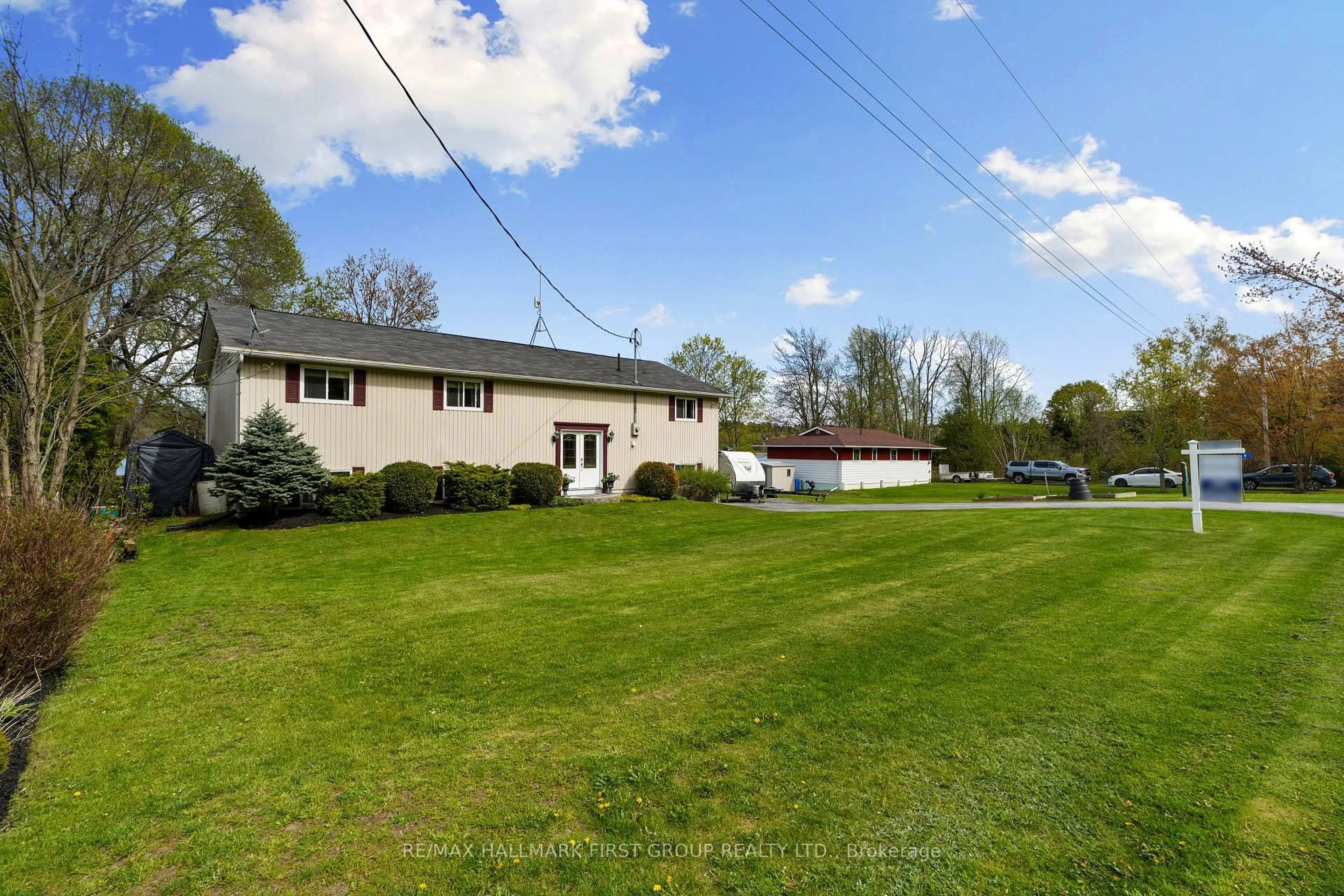 A pic from outside/outdoor area/front of a property/back of a property/a pic from drone, unknown for 190 Ingham Rd #8, Alnwick/Haldimand Ontario K0K 2X0